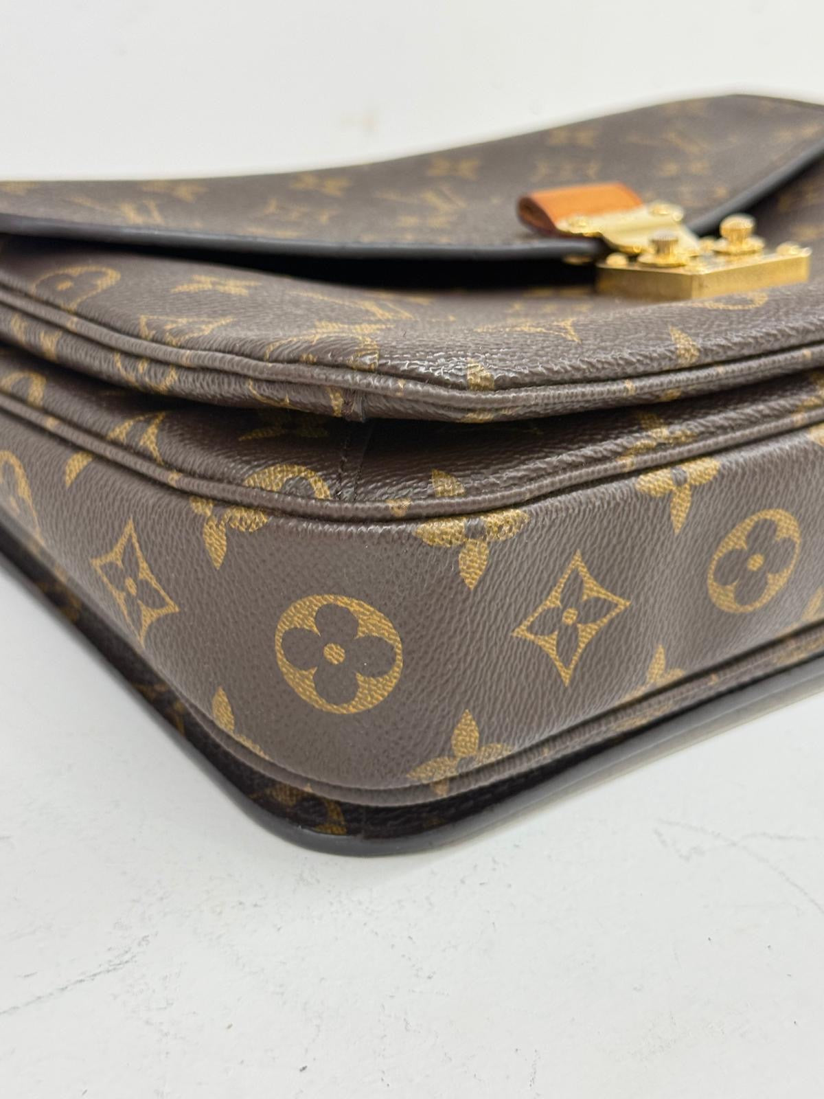LOUIS VUITTON METIS