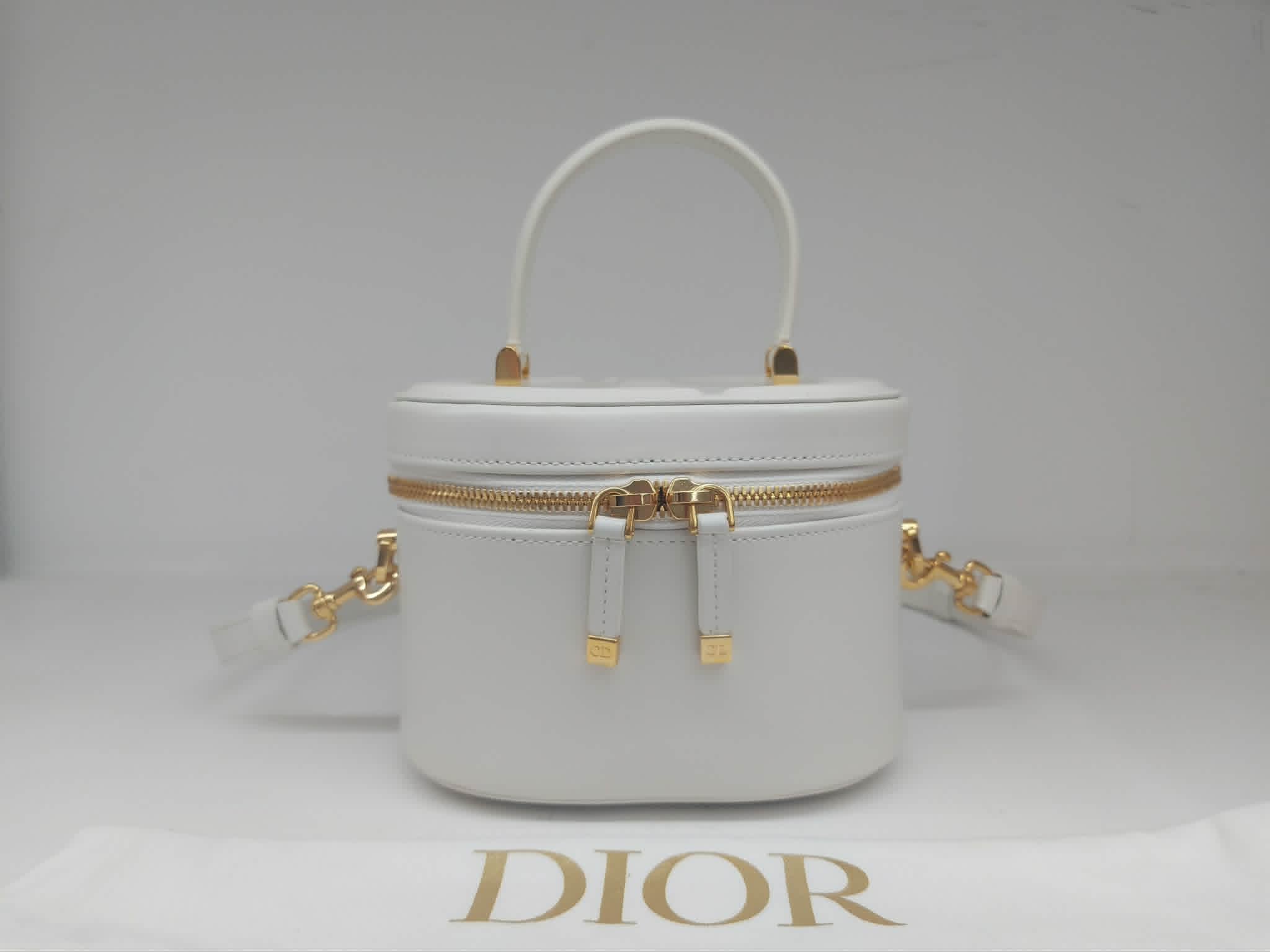 DIOR VANITY