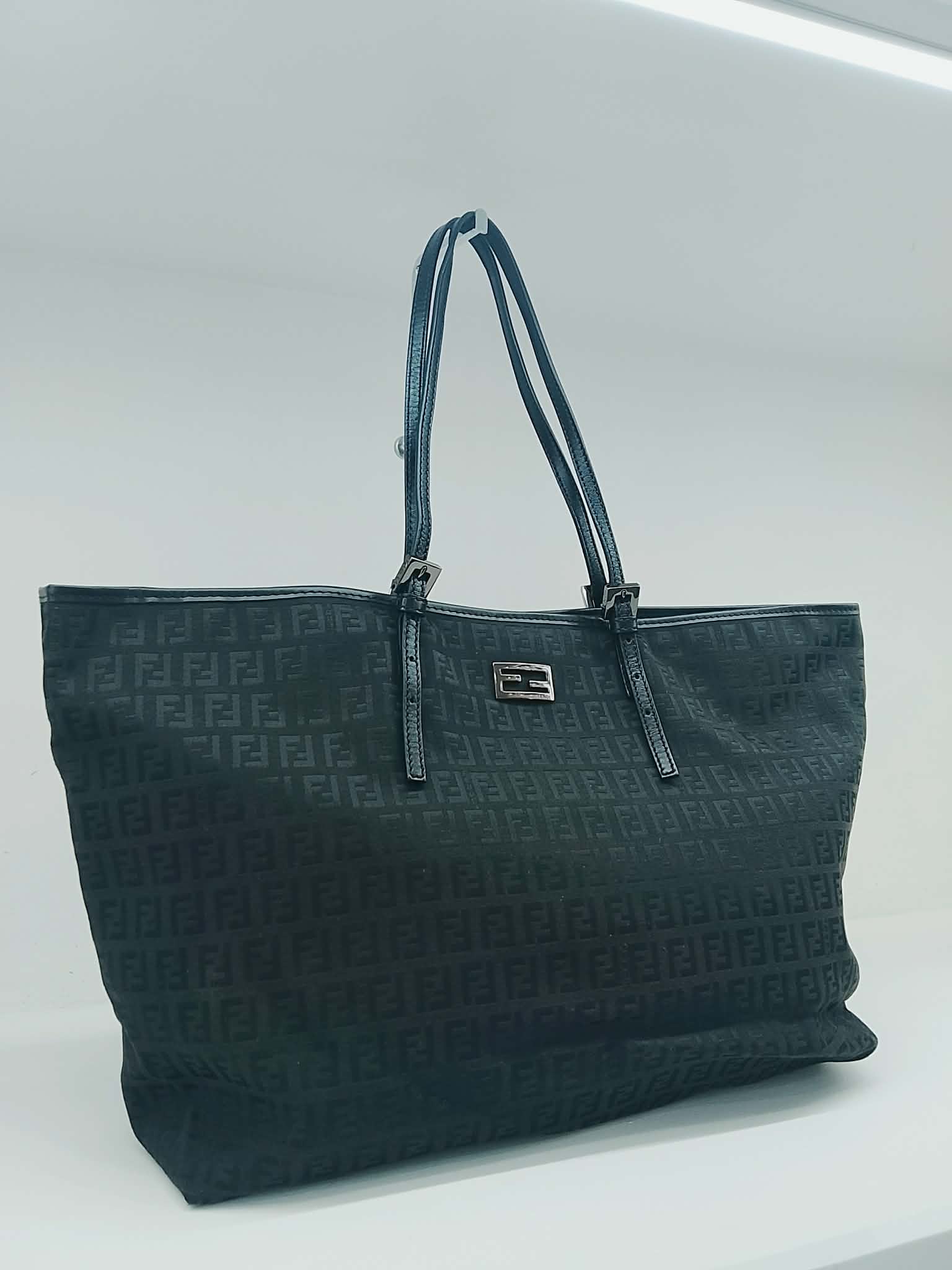 FENDI SHOPPER