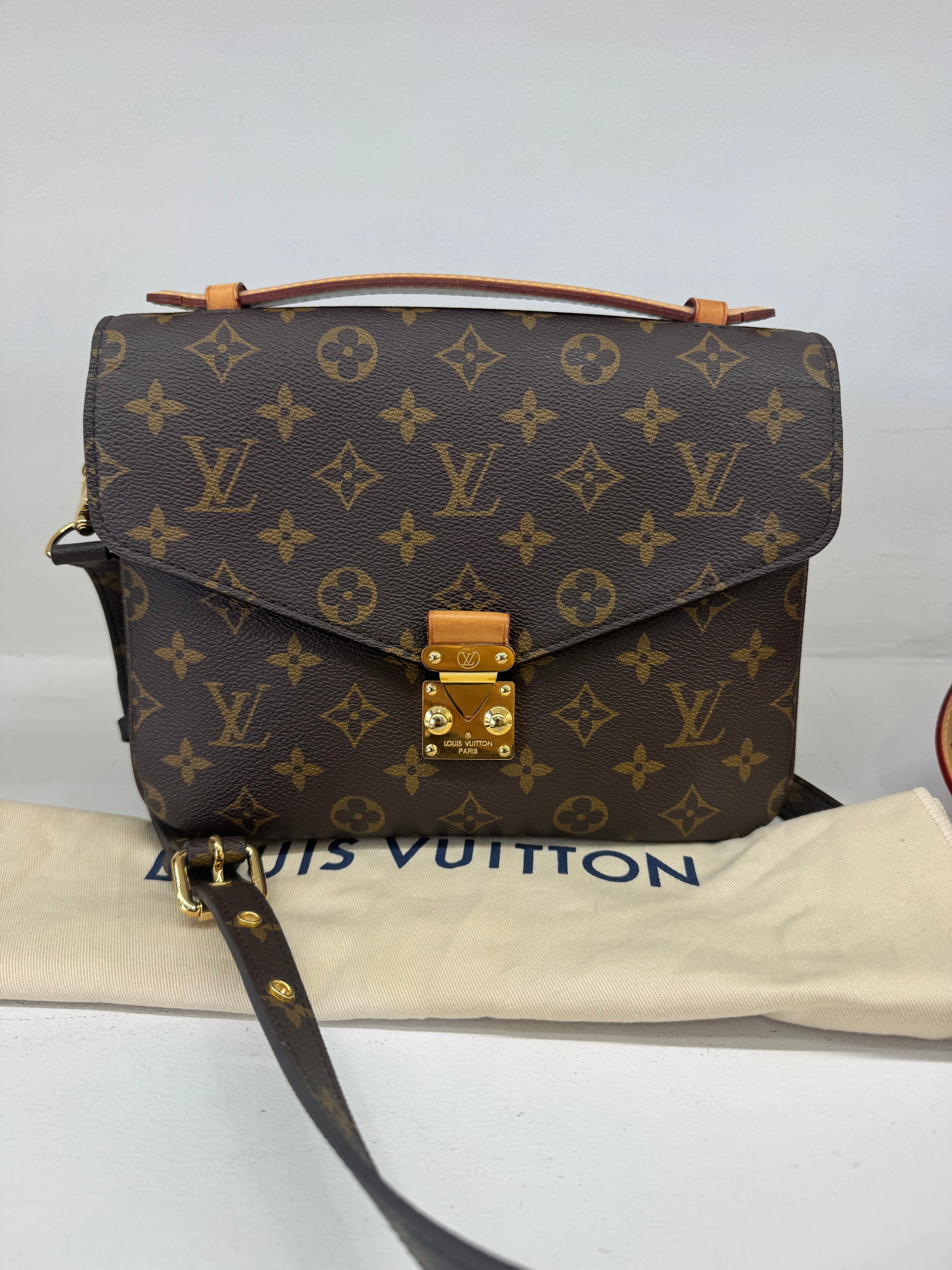 LOUIS VUITTON METIS