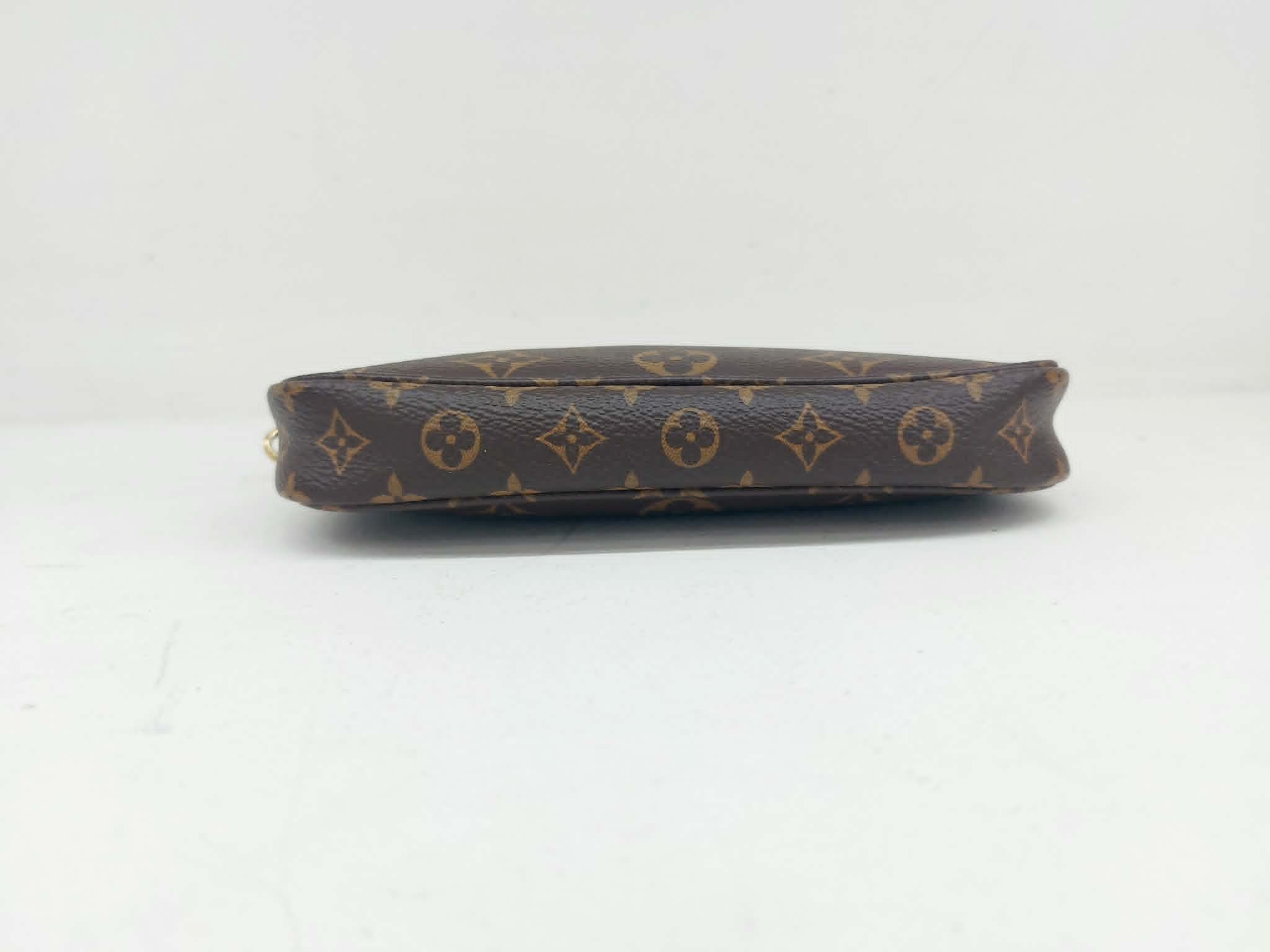 LOUIS VUITTON MULTIPOCHETTE ACCESSOIRES