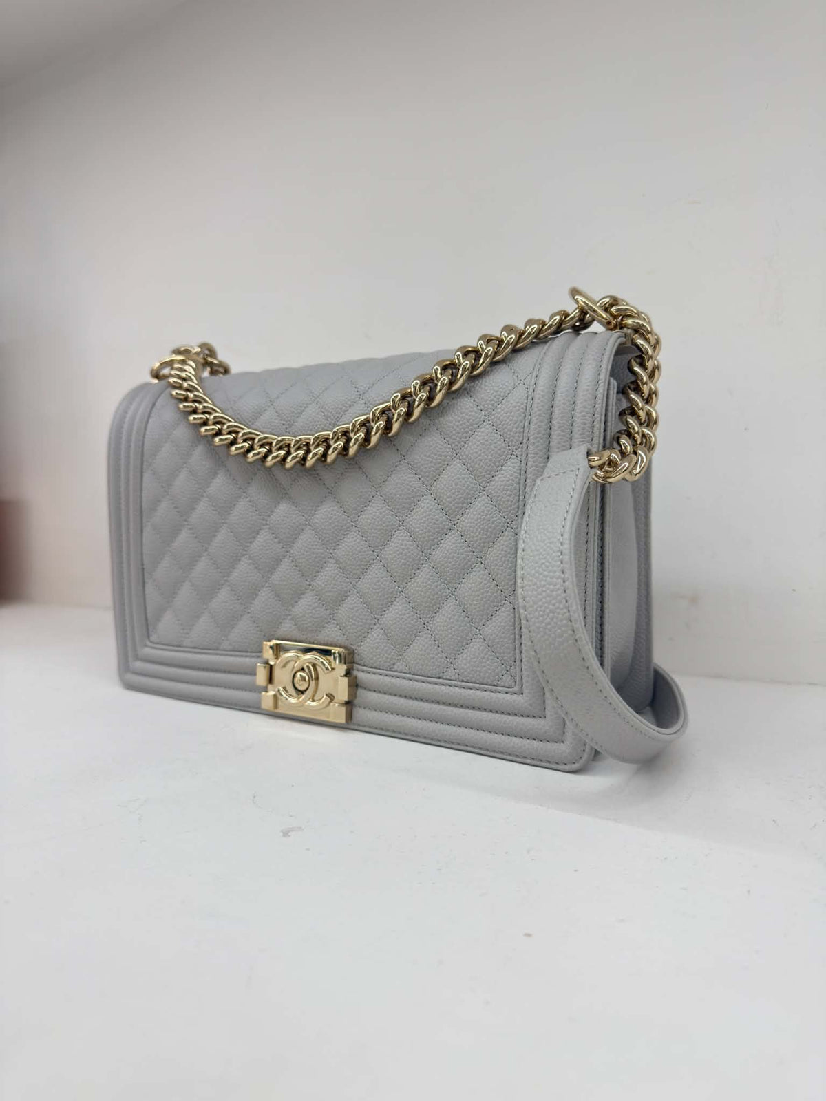 CHANEL BOY MEDIUM
