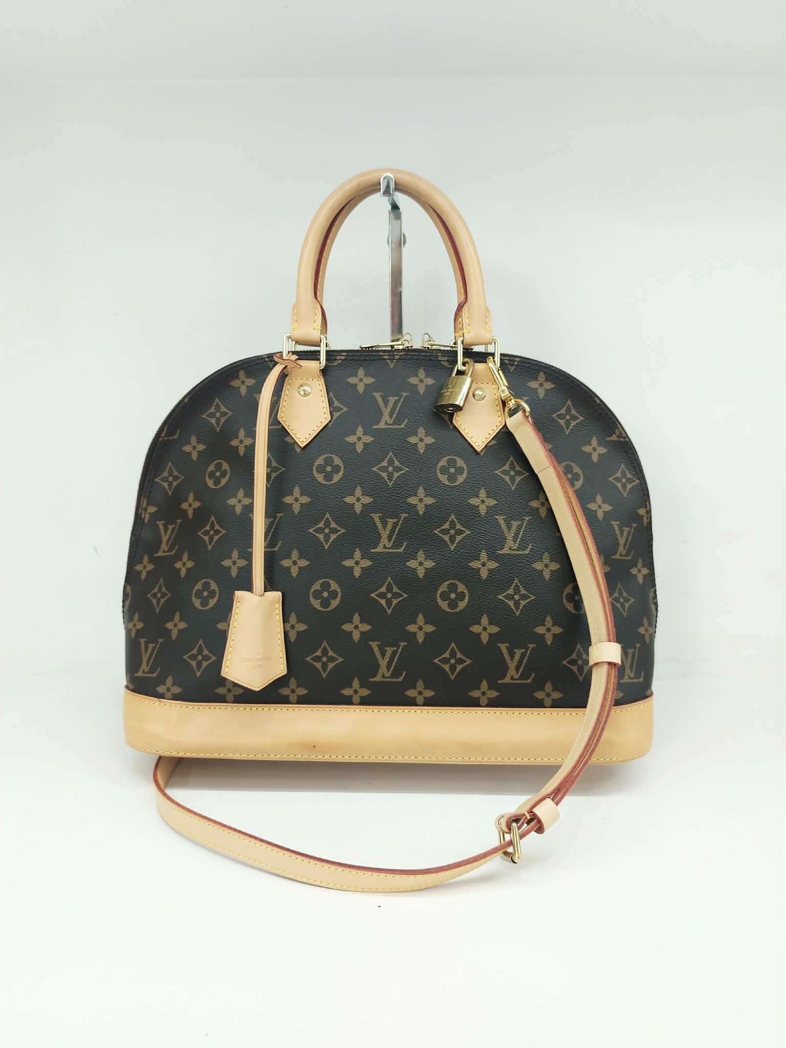 LOUIS VUITTON ALMA GM