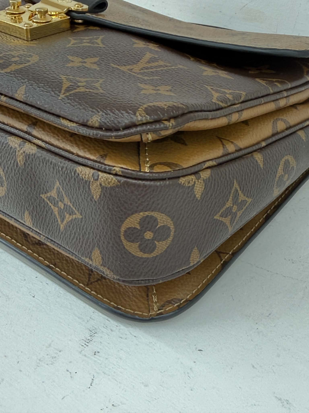 LOUIS VUITTOM METIS REVERSE