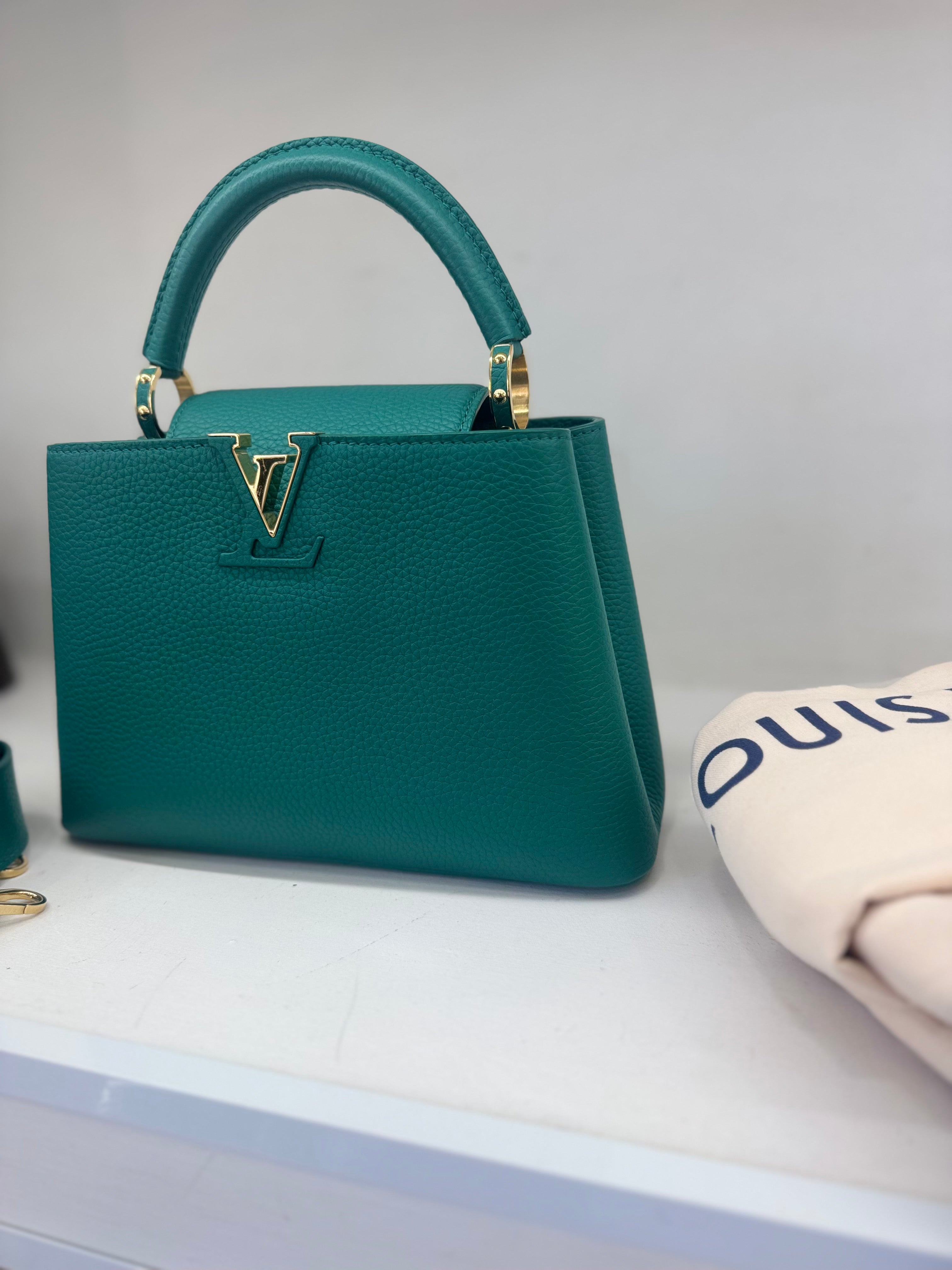 LOUIS VUITTON CAPUCINES BB