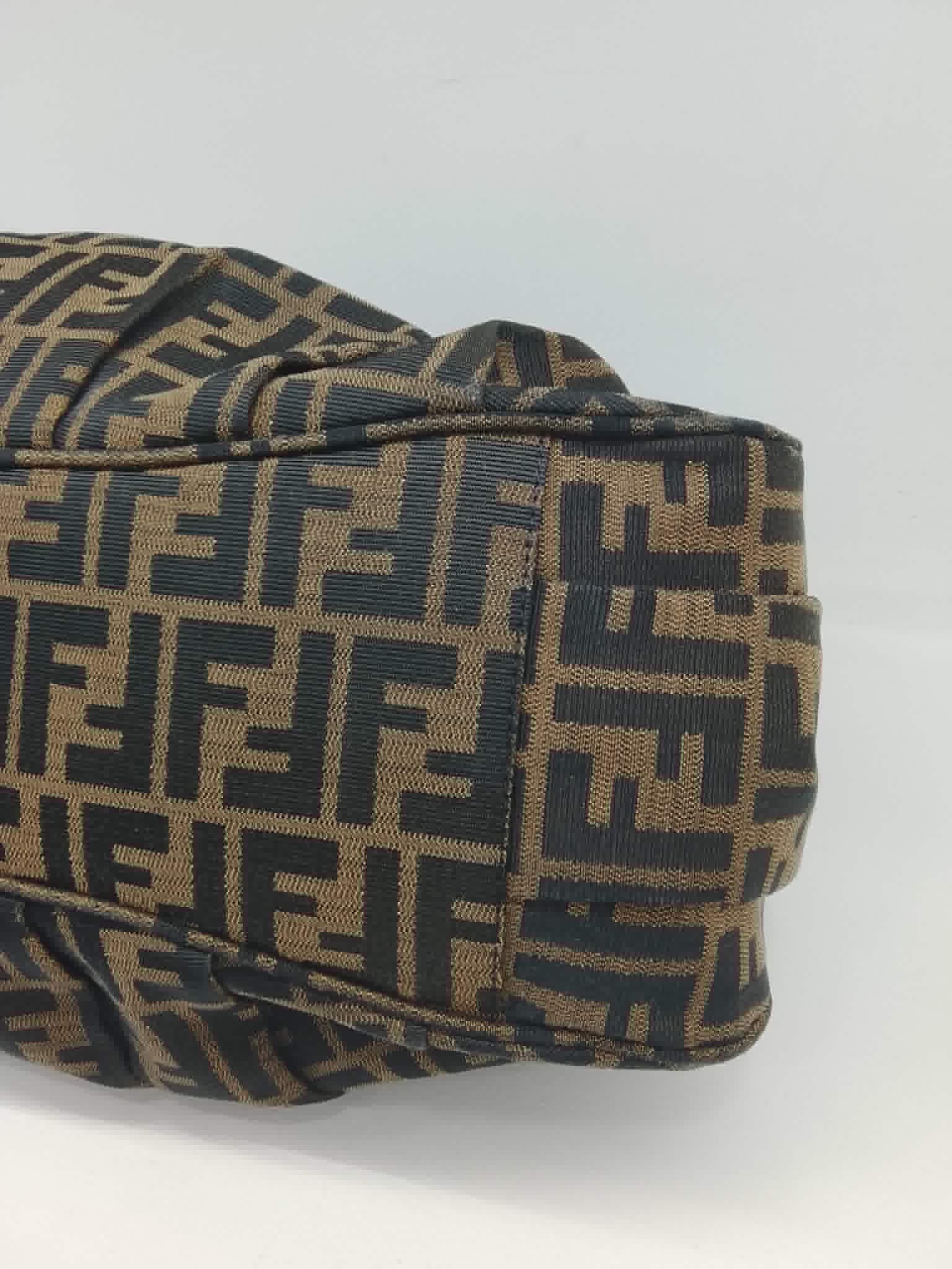FENDI SHOPPER MIA