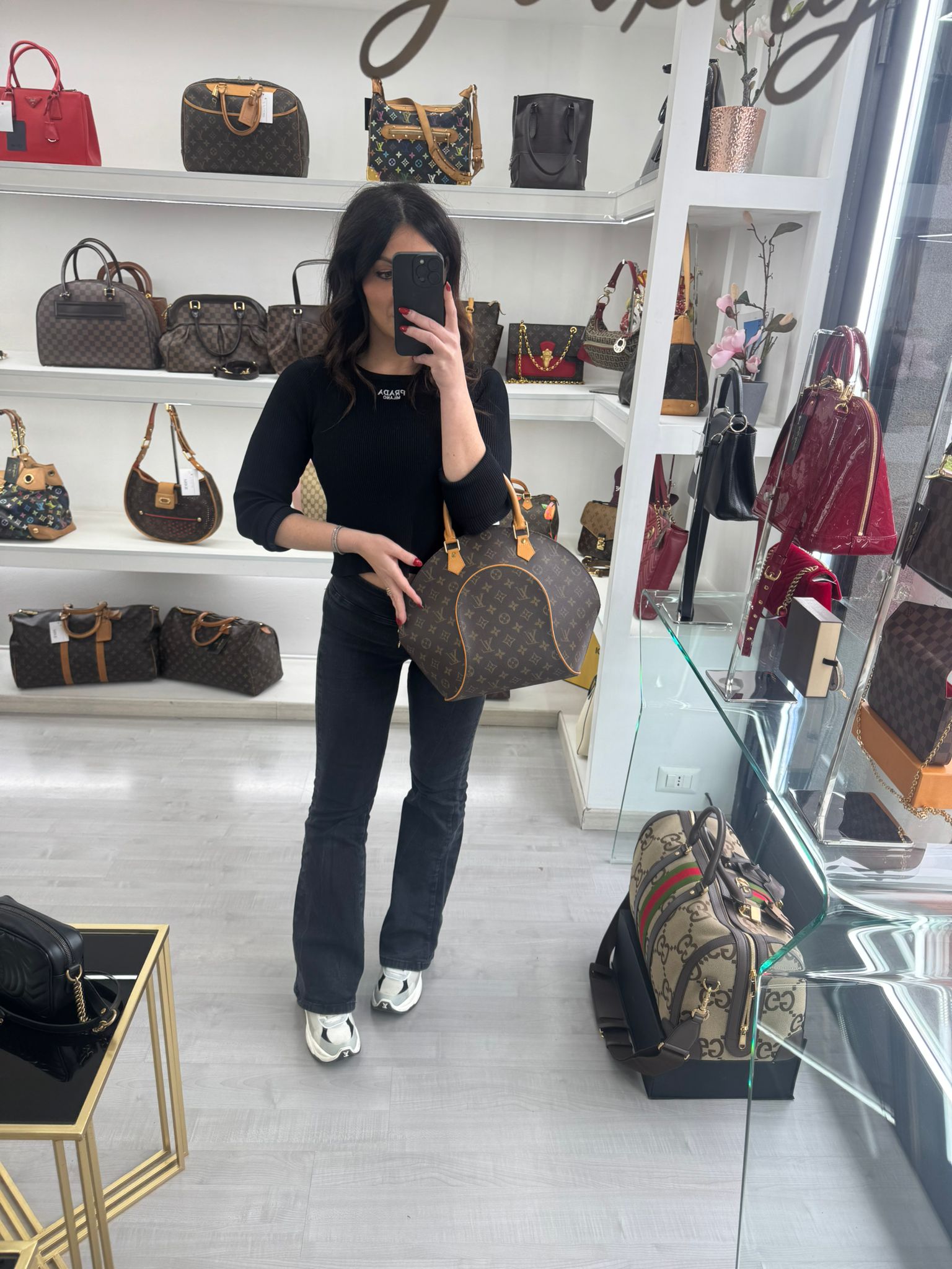 Louis Vuitton ELLIPSE MM