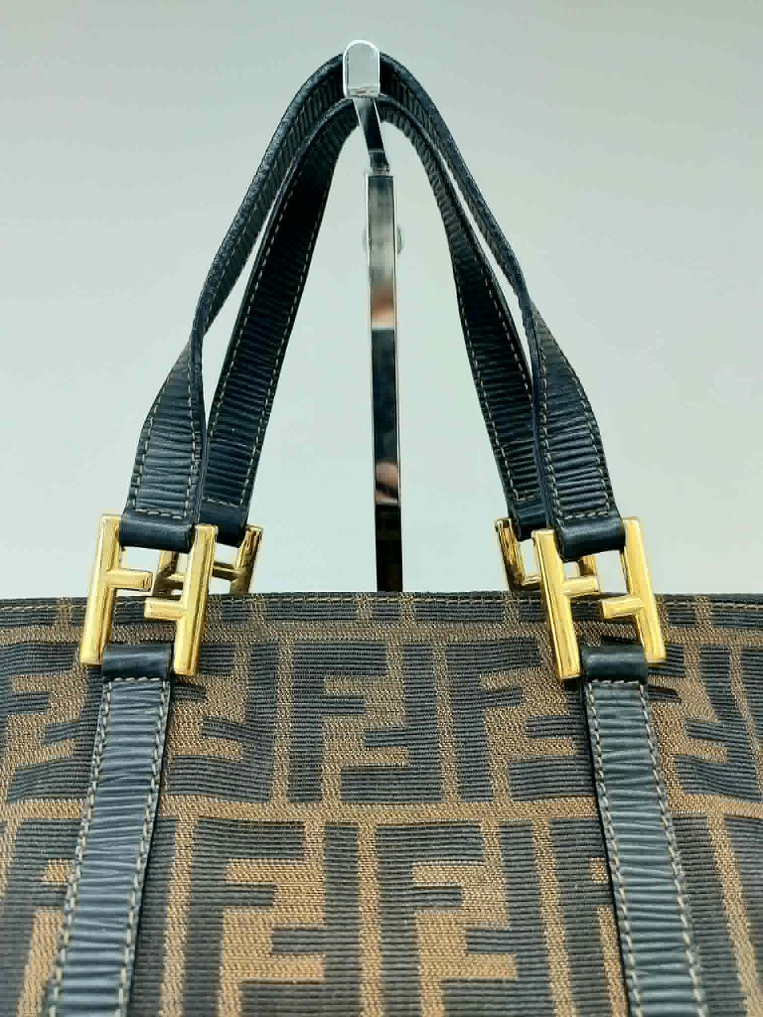 FENDI SHOPPER ZUCCA