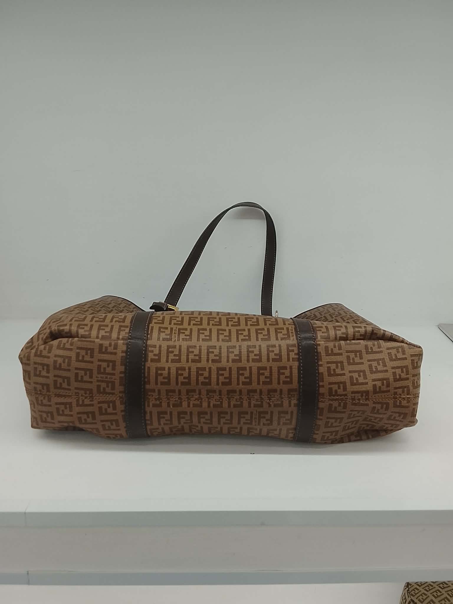 FENDI SHOPPER