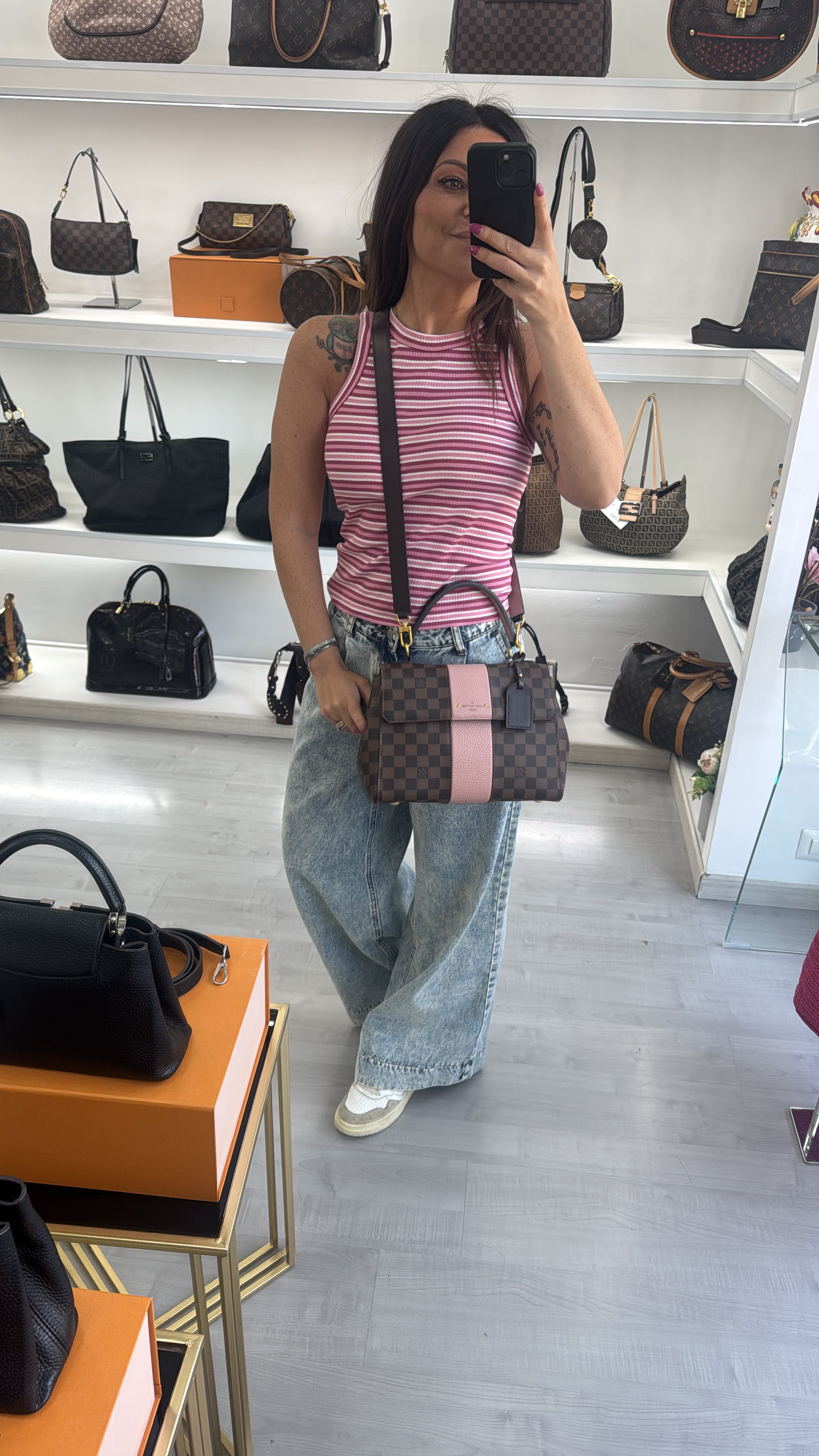 LOUIS VUITTON BOND STREET EBEN