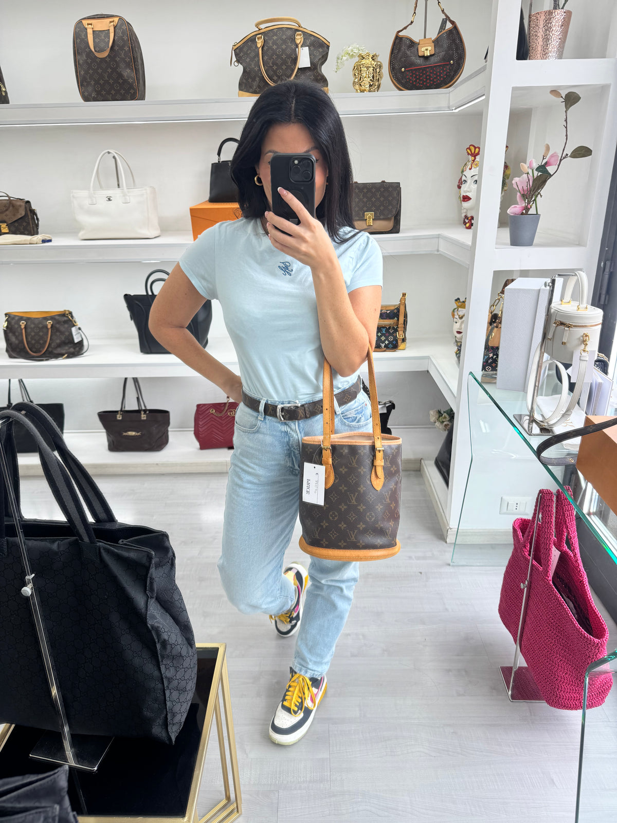 LOUIS VUITTON BUCKET PM