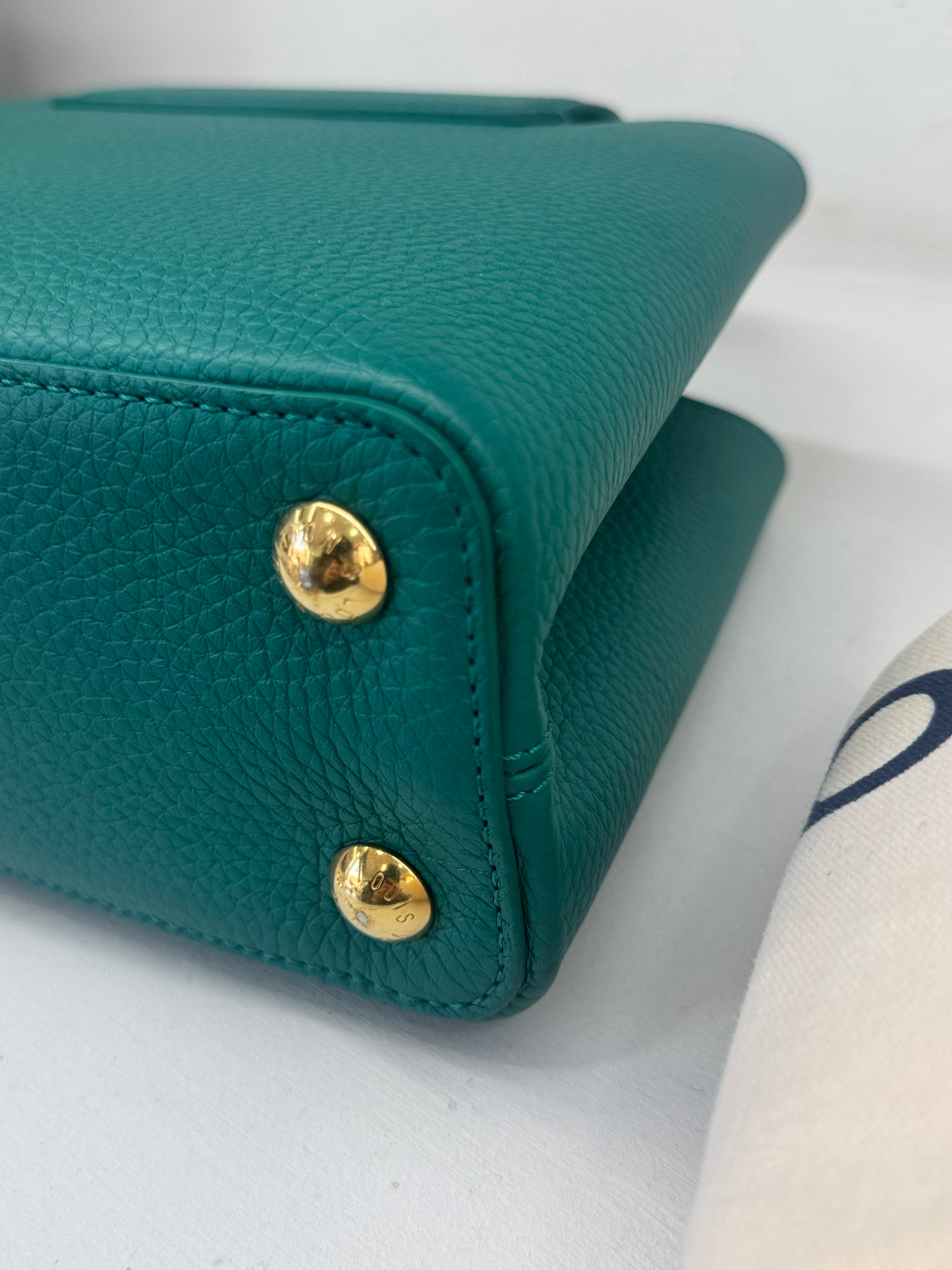 LOUIS VUITTON CAPUCINES BB
