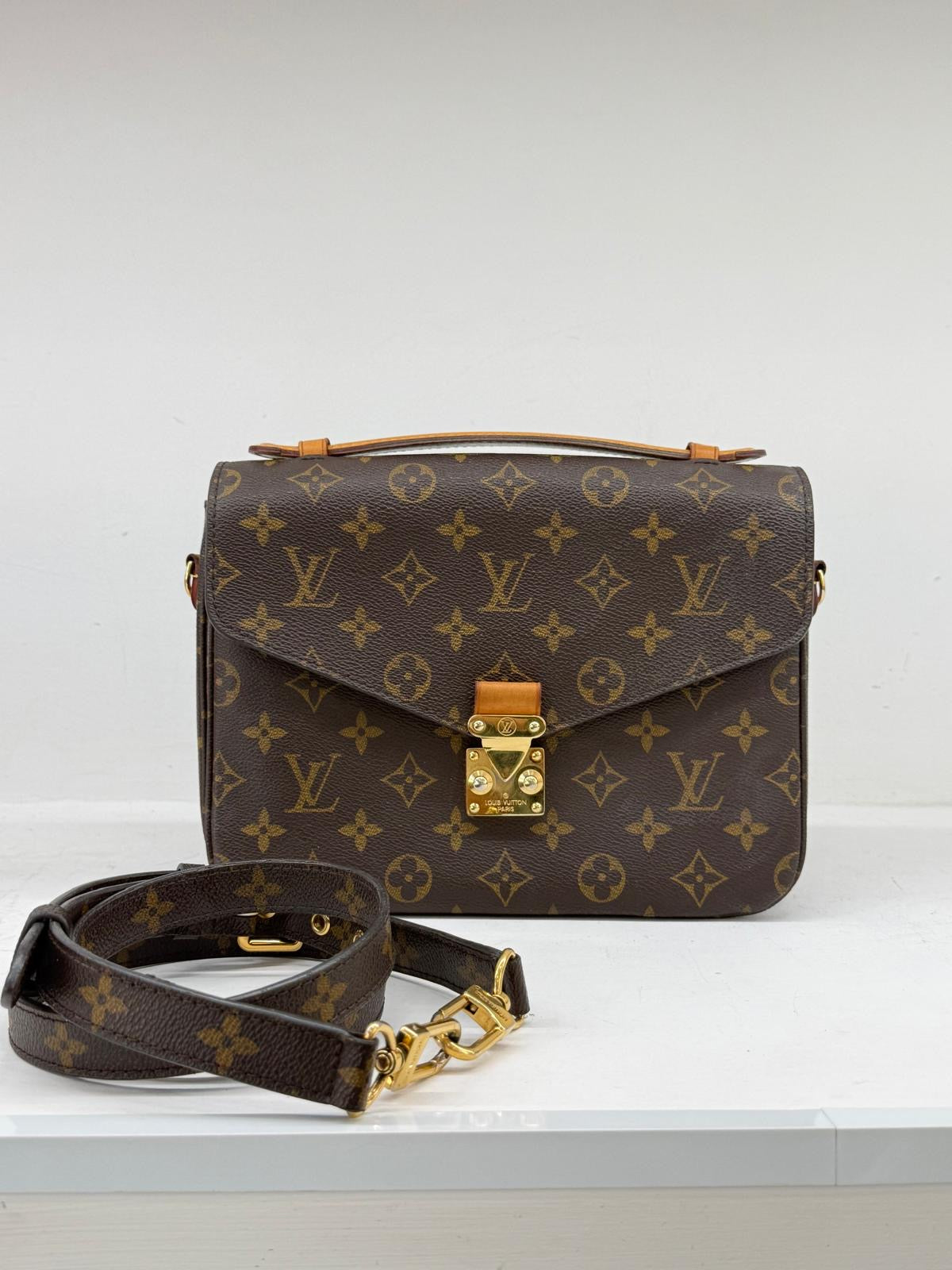 LOUIS VUITTON METIS