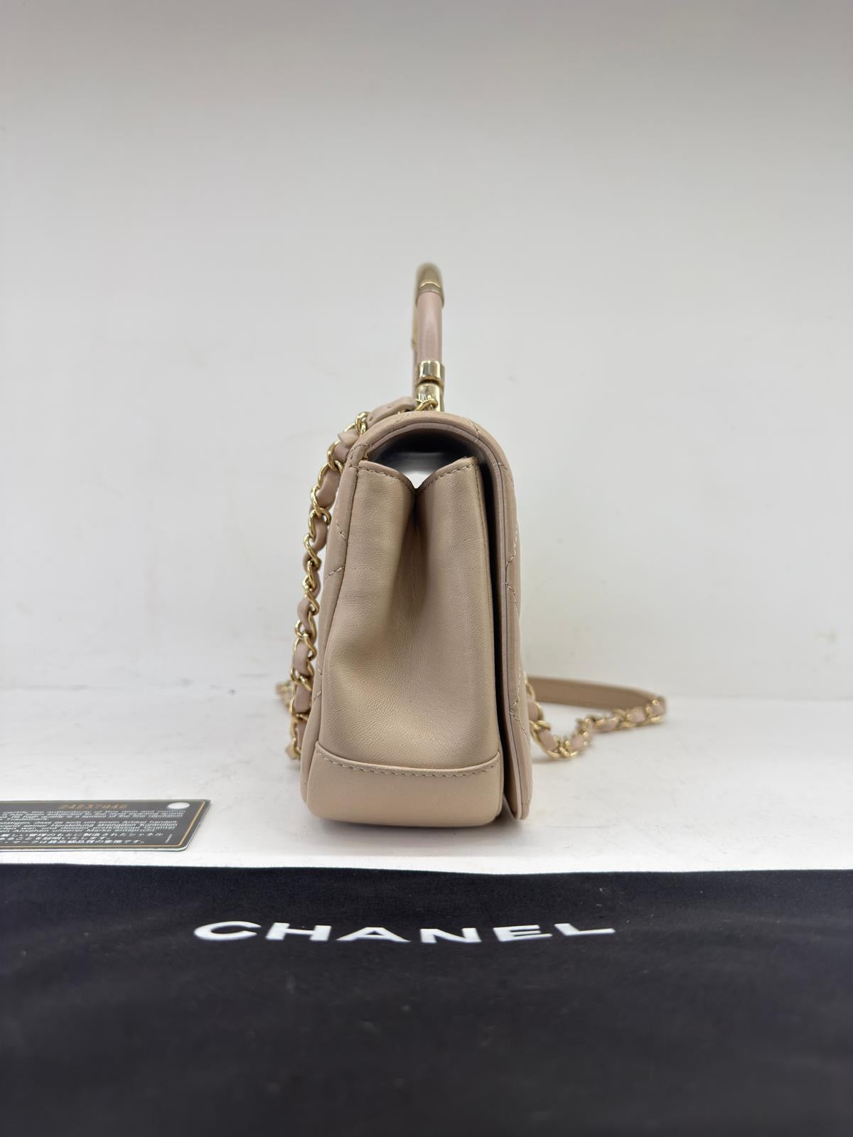 CHANEL CARRY CHIC TOP HANDLE FLAP