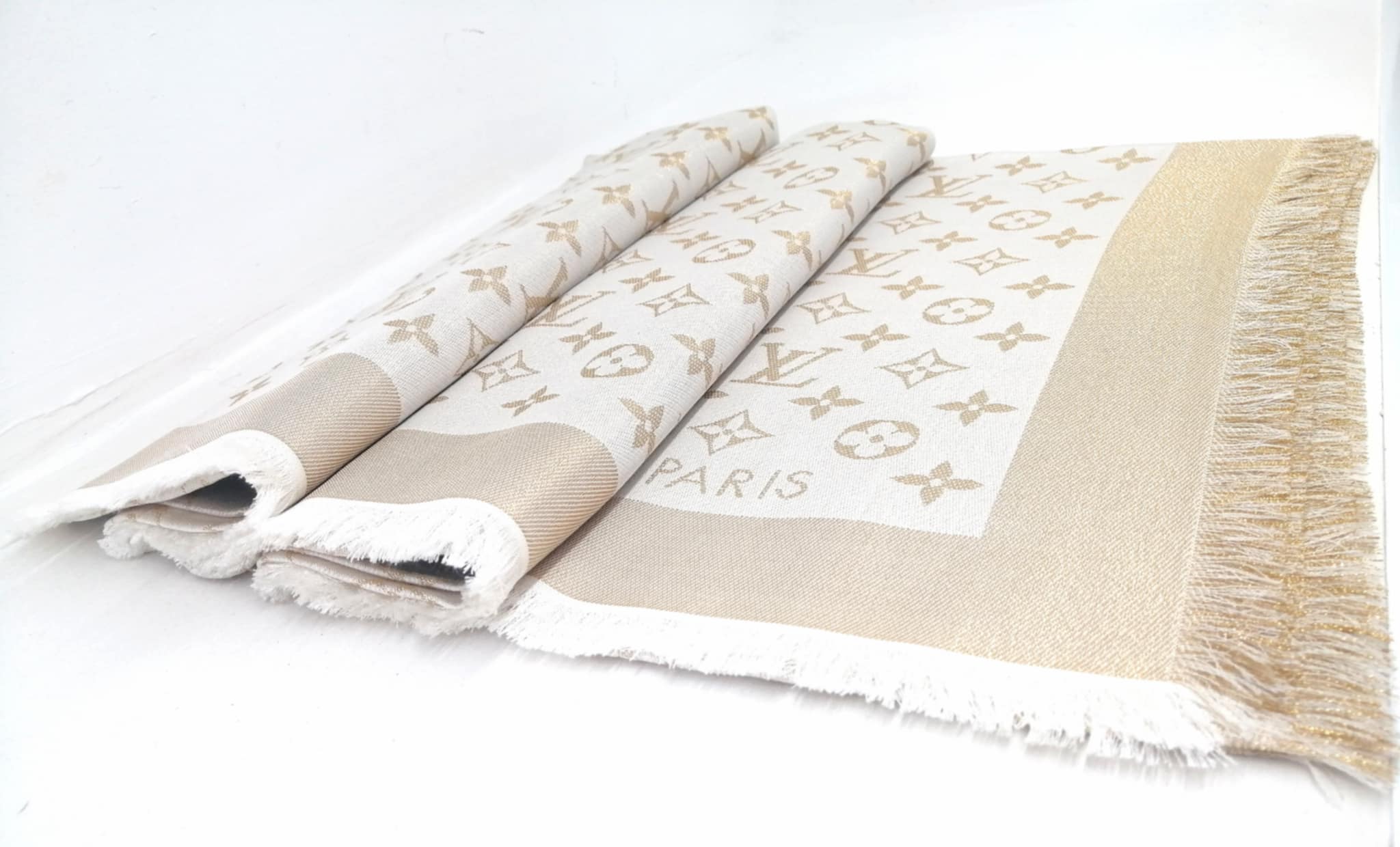 LOUIS VUITTON SCIALLE MONOGRAM SHINE BEIGE