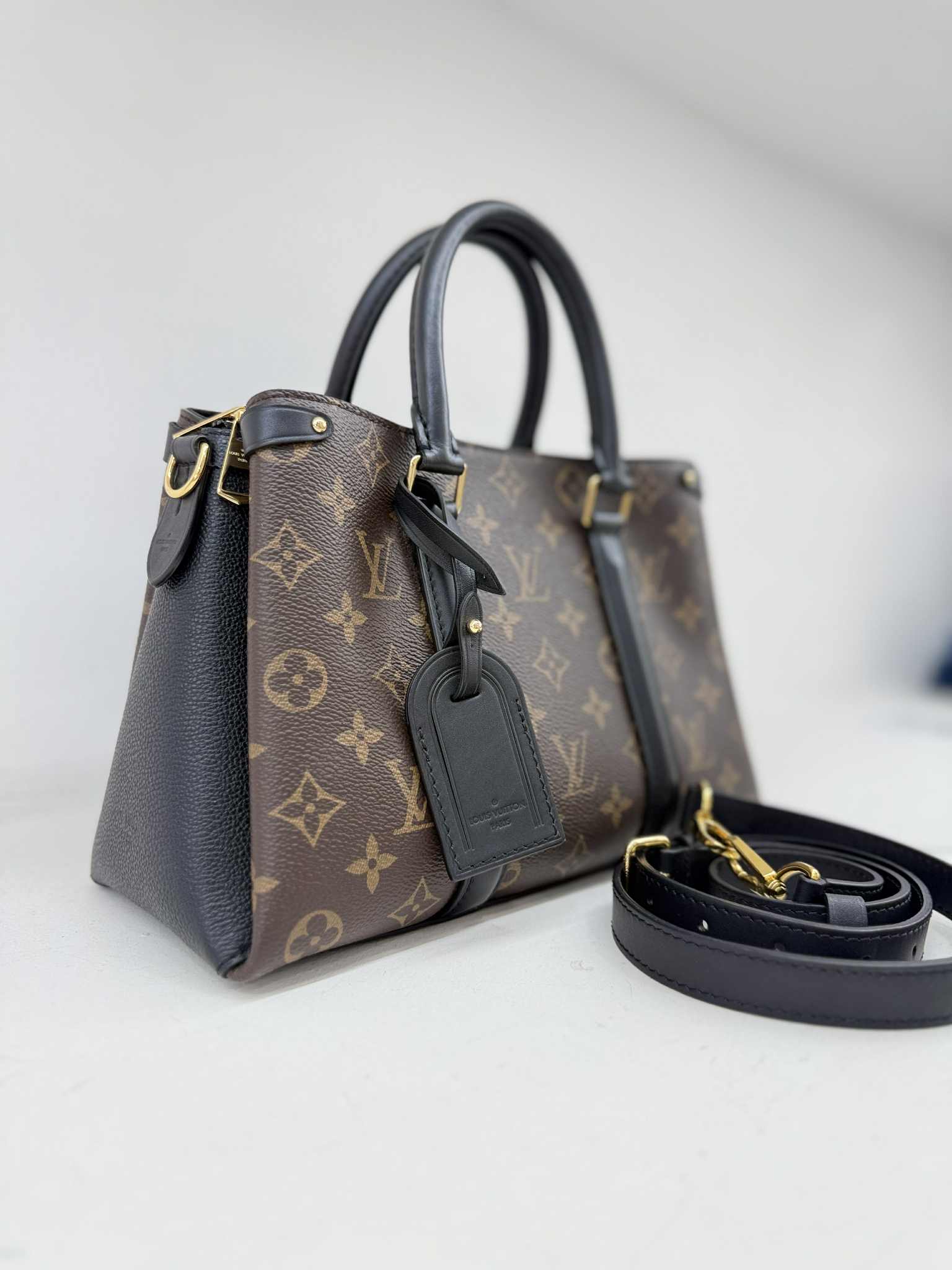 LOUIS VUITTON SOUFFLOT BB