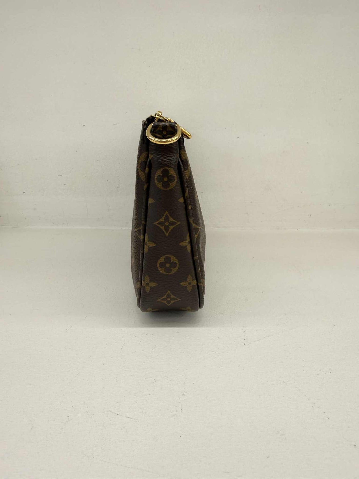 LOUIS VUITTON MULTI POCHETTE ACCESSOIRES R.
