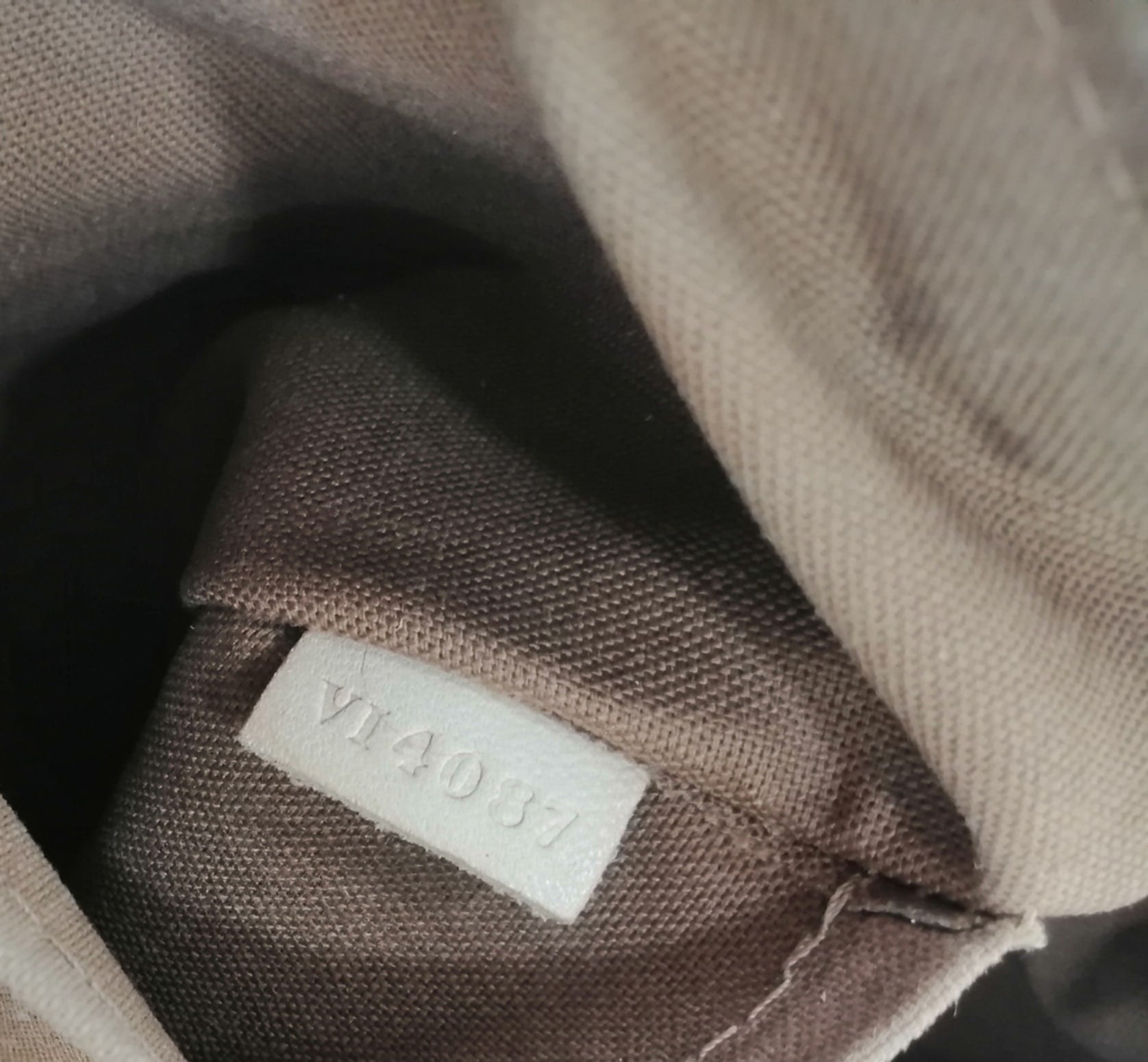 LOUIS VUITTON TIVOLI PM