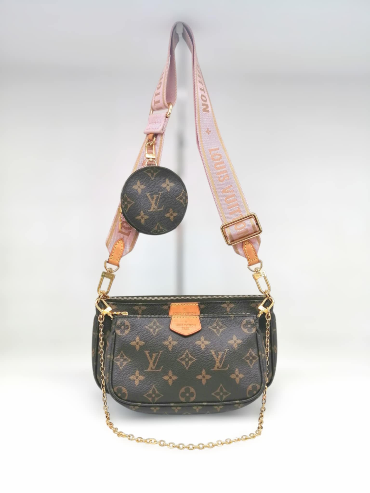 LOUIS VUITTON MULTI POCHETTE ACCESSOIRES T. ROSA