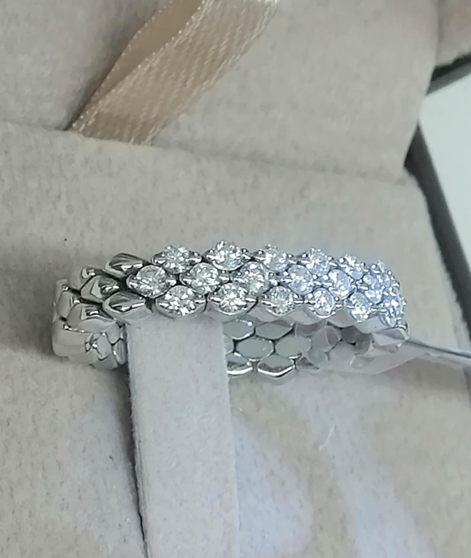 ANELLO Coll. FACEROUND DIAMANTI