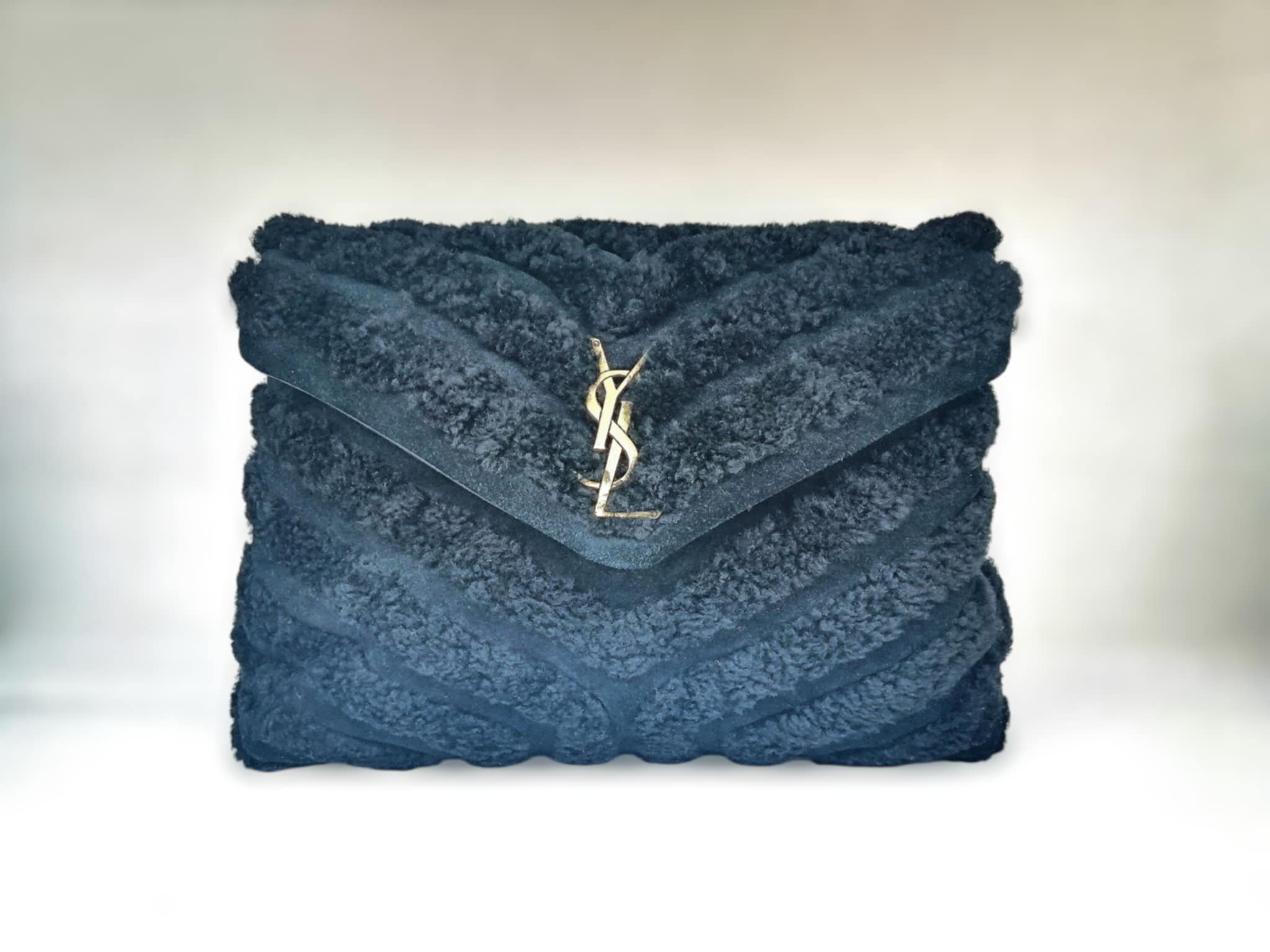 YSL LOULOU SHERLING MEDIUM