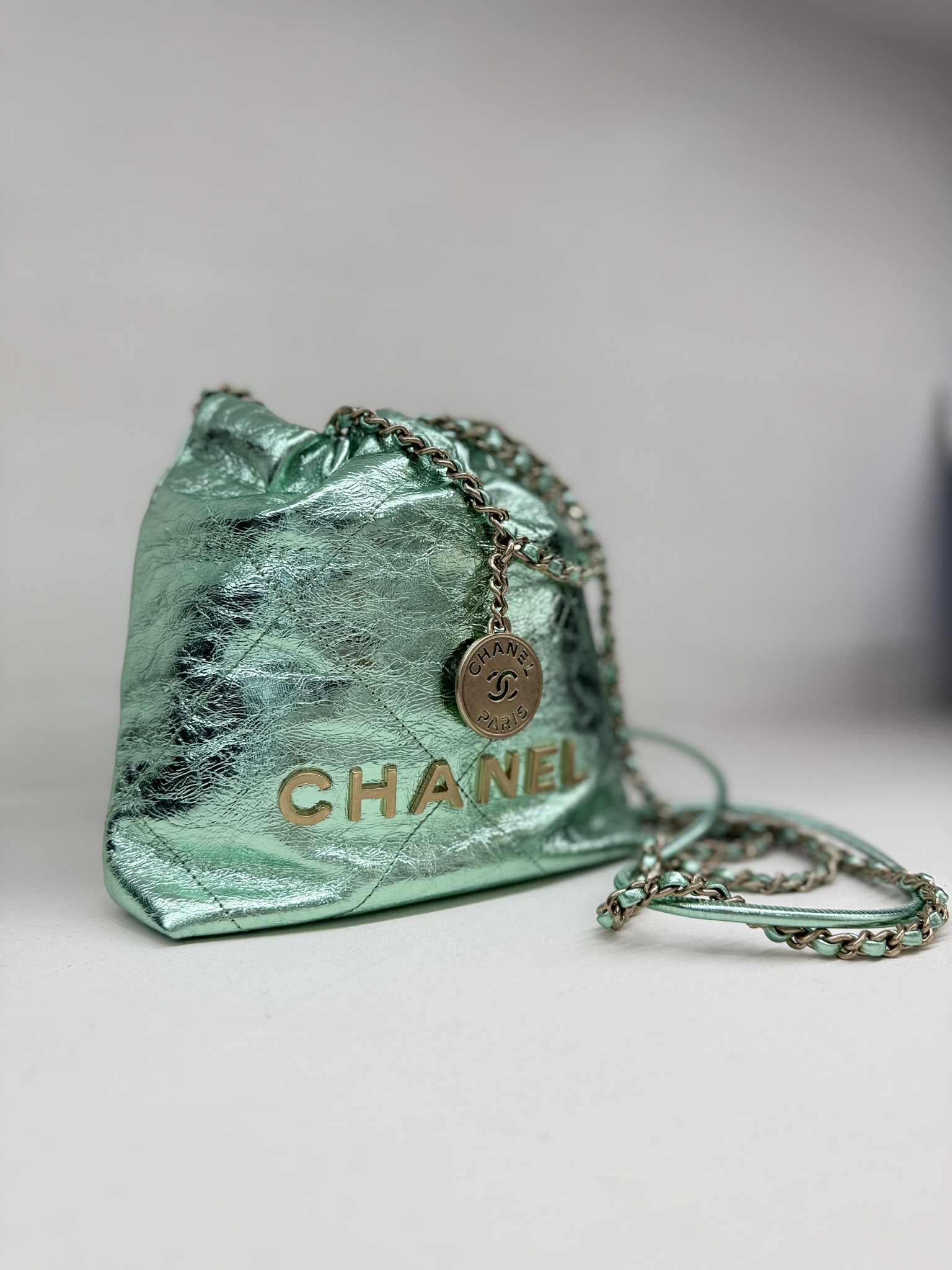 CHANEL CHANEL 22 MINI