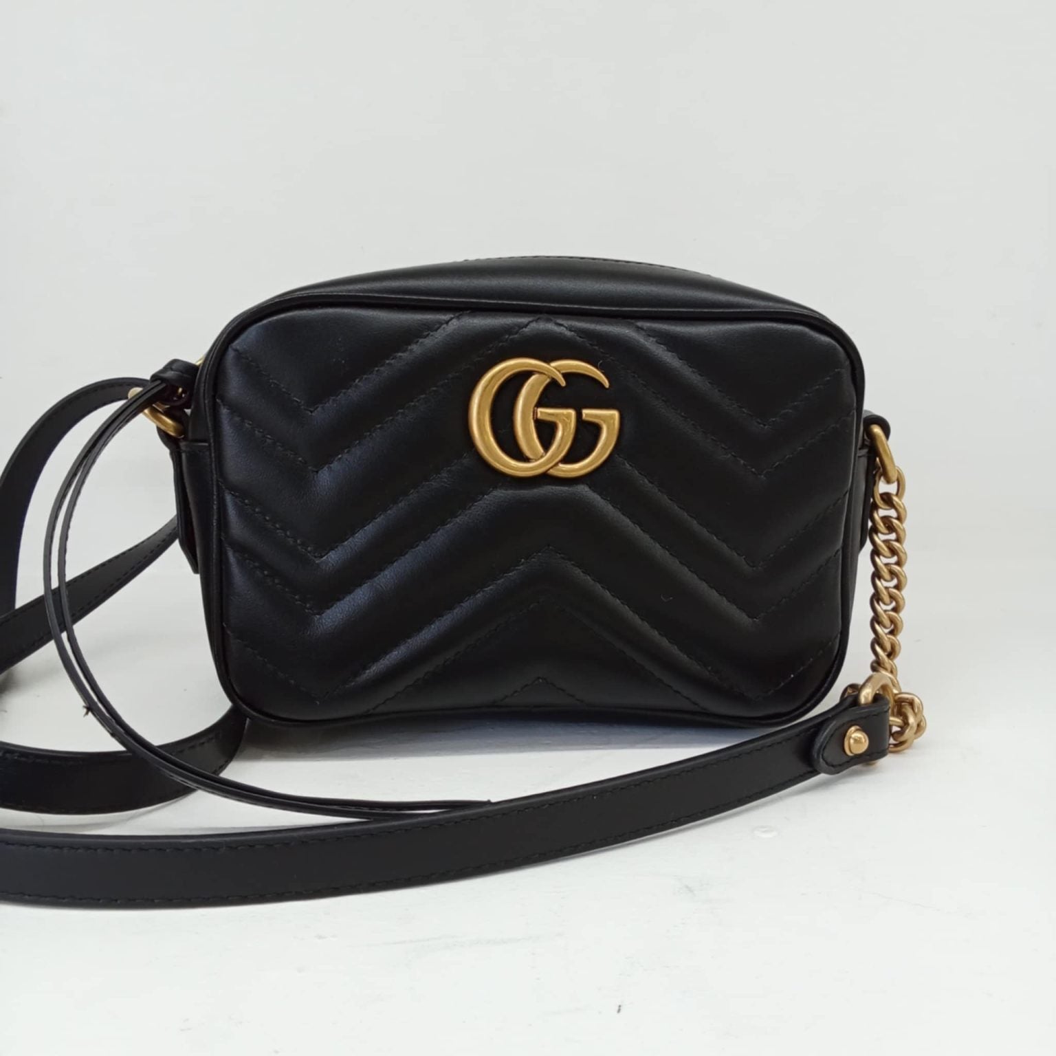 GUCCI Mini camera bag GG Marmont