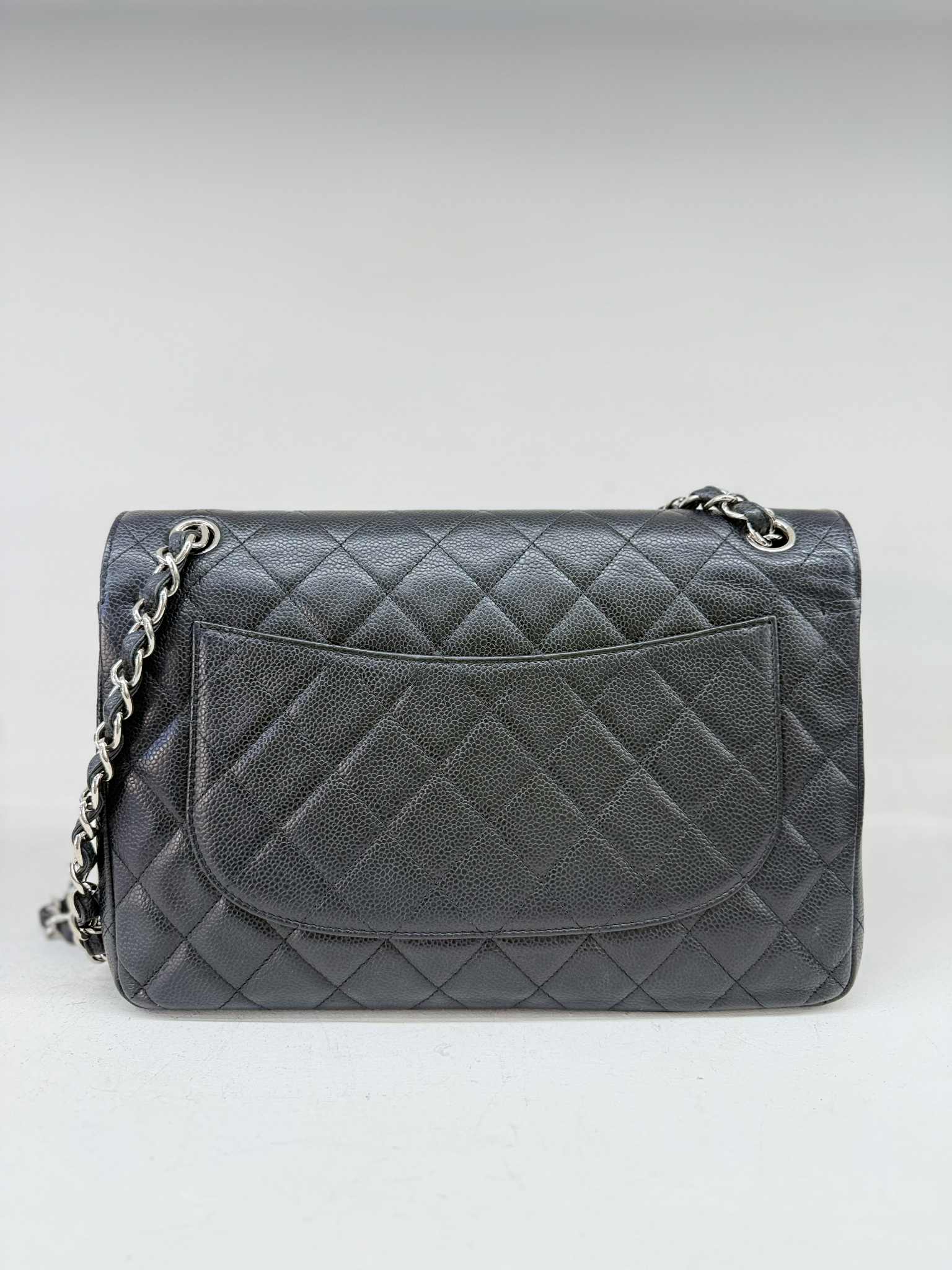 CHANEL CLASSIC JUMBO