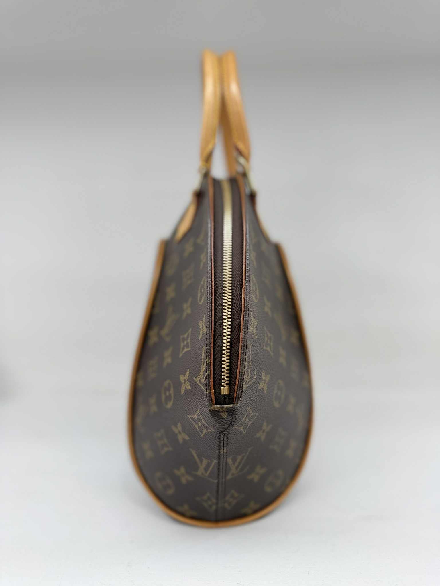 Louis Vuitton ELLIPSE MM
