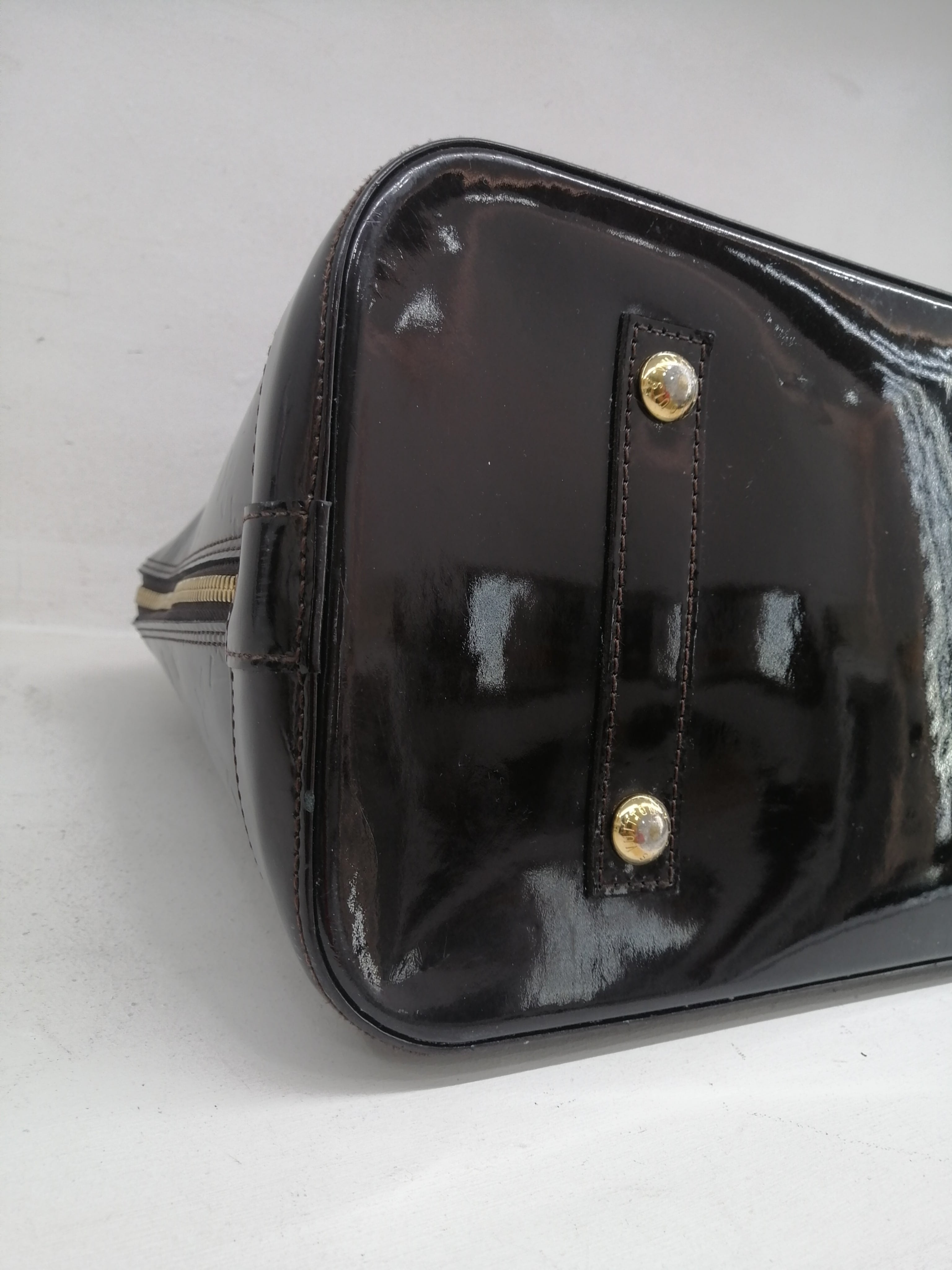 LOUIS VUITTON ALMA GM VERNIS