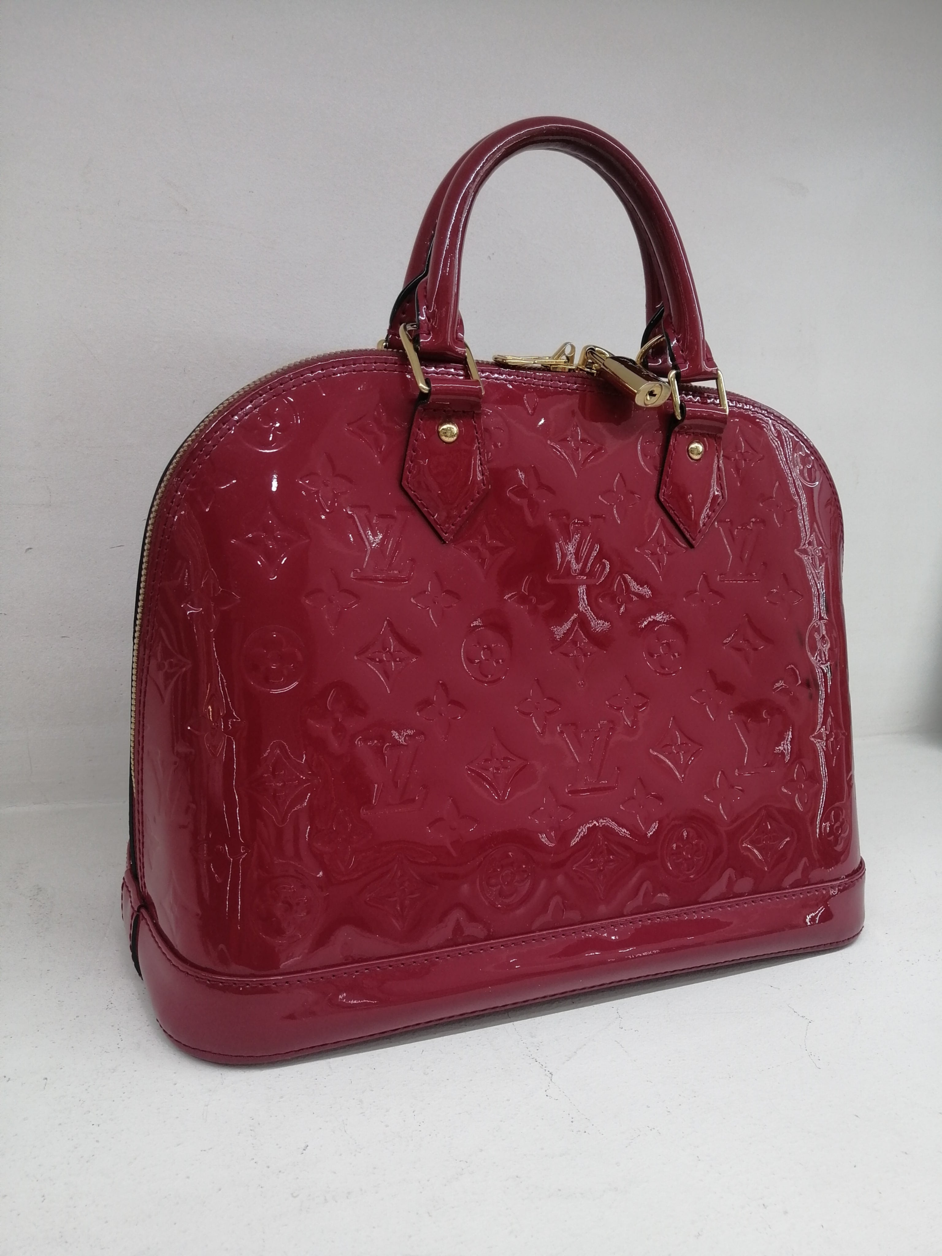LOUIS VUITTON ALMA PM VERNIS