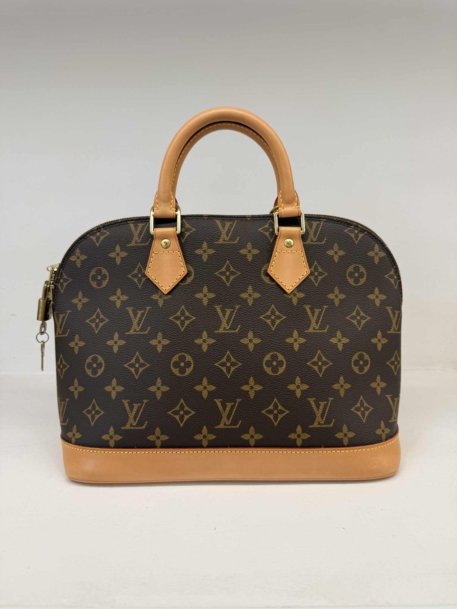 LOUIS VUITTON ALMA PM