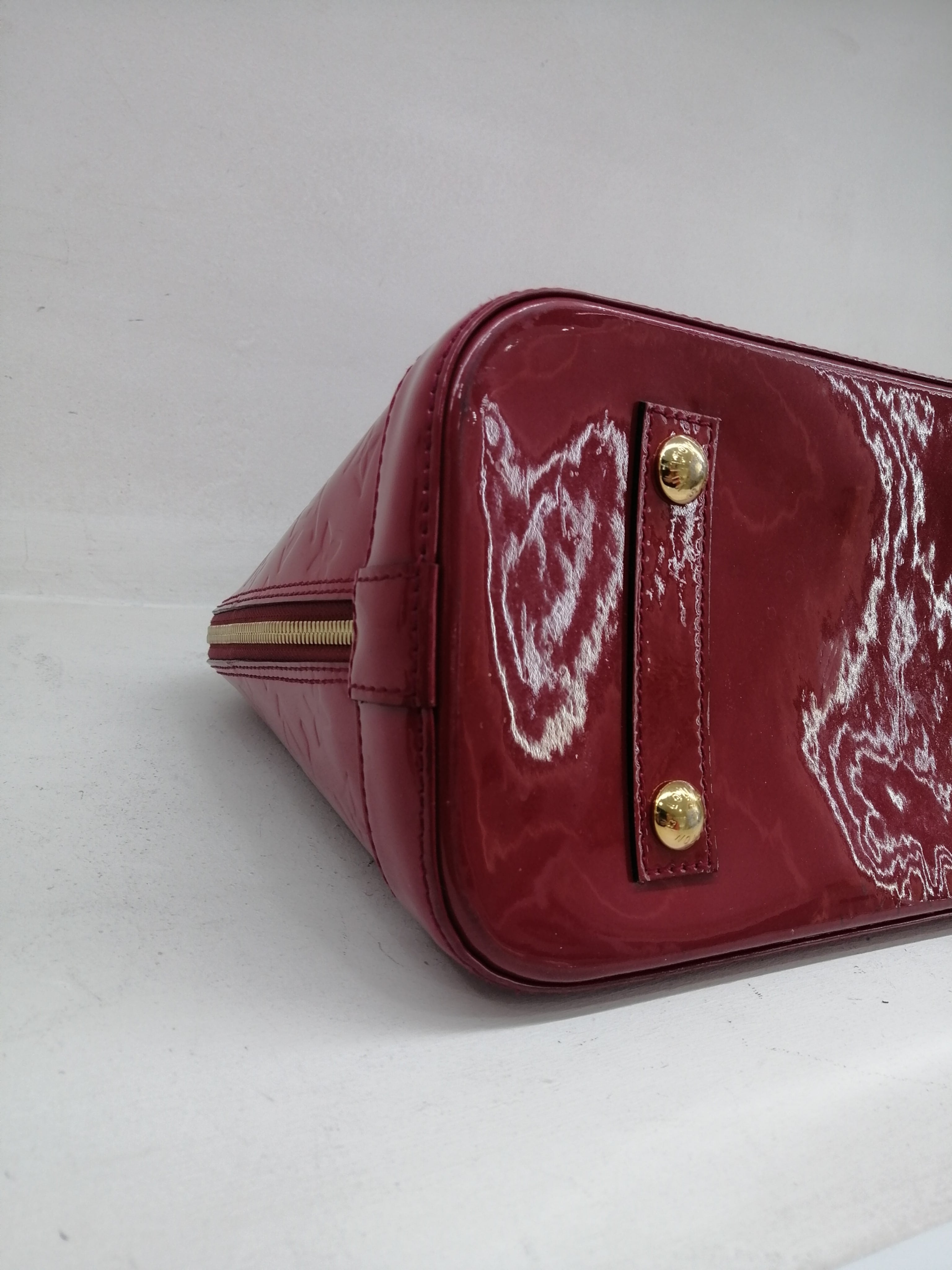 LOUIS VUITTON ALMA PM VERNIS