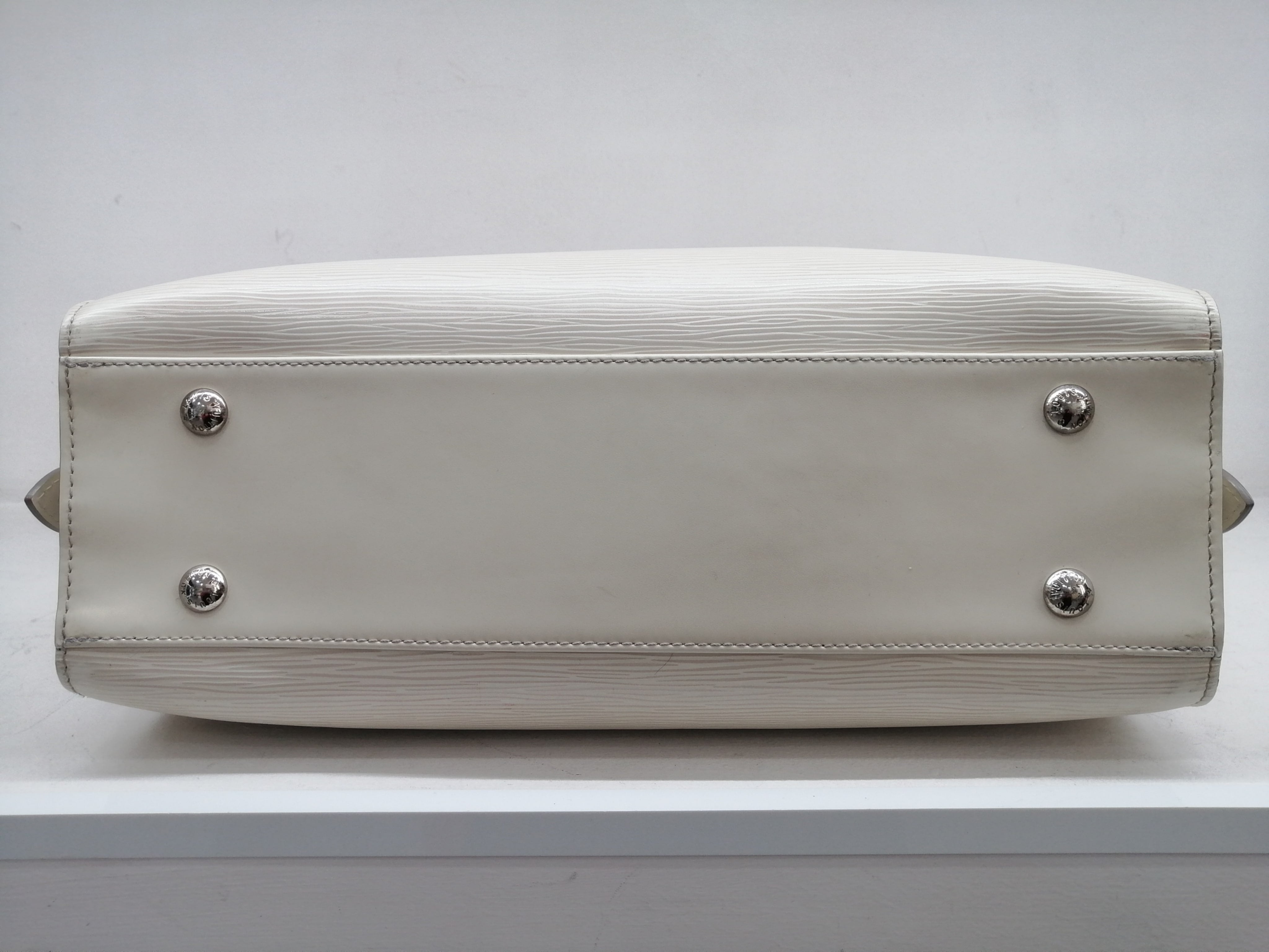 LOUIS VUITTON PONT NEUF EPI GM