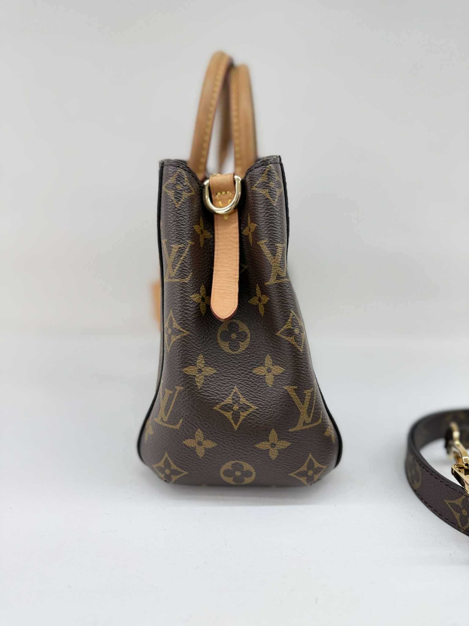 Louis Vuitton Montaigne pm