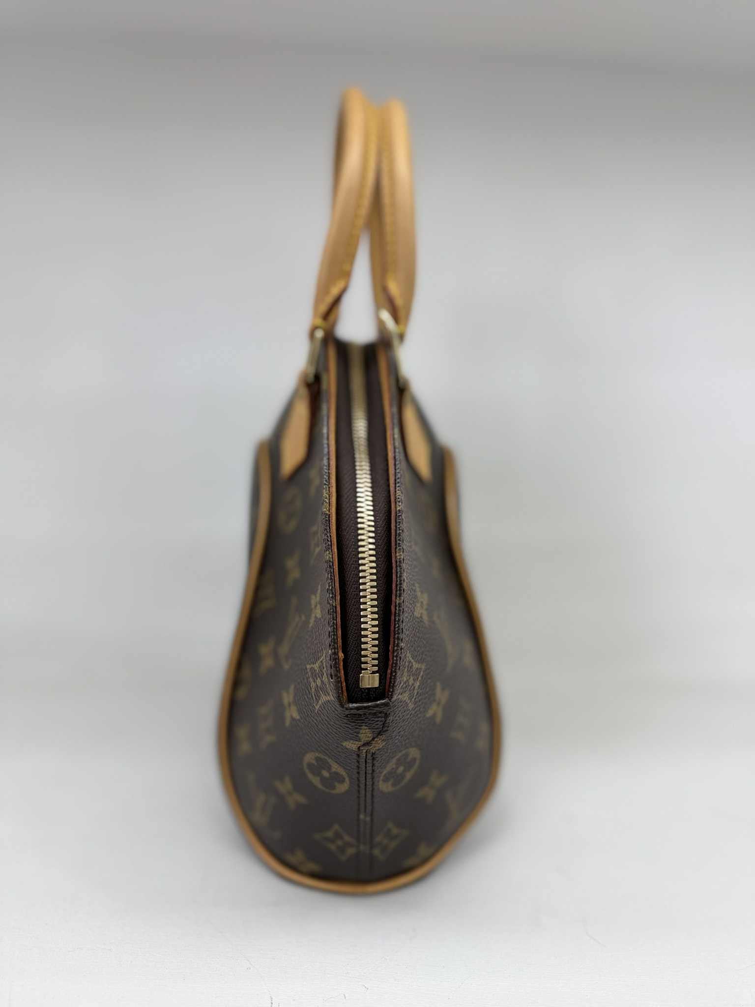 LOUIS VUITTON ELLIPSE PM