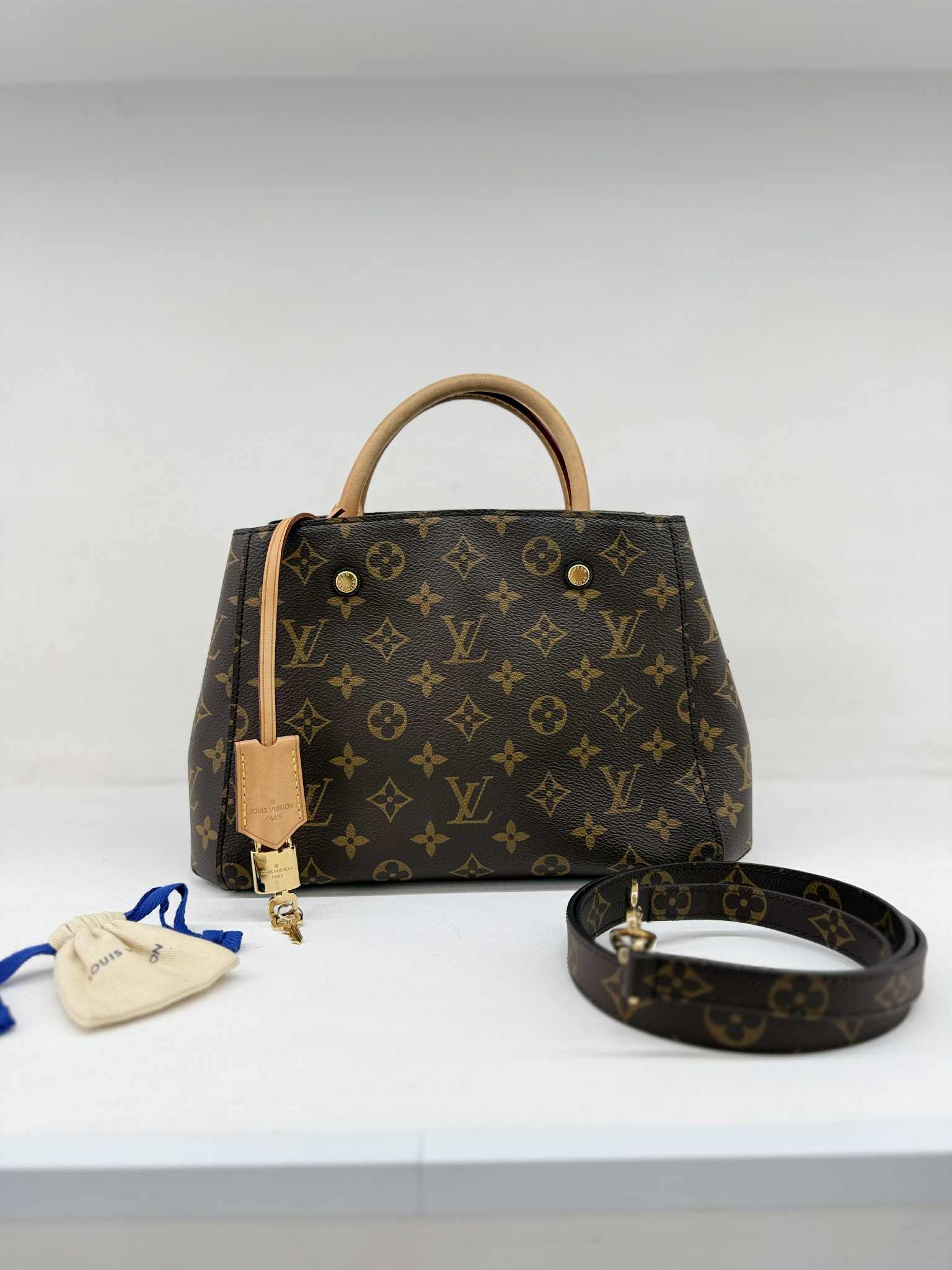 Louis Vuitton Montaigne pm