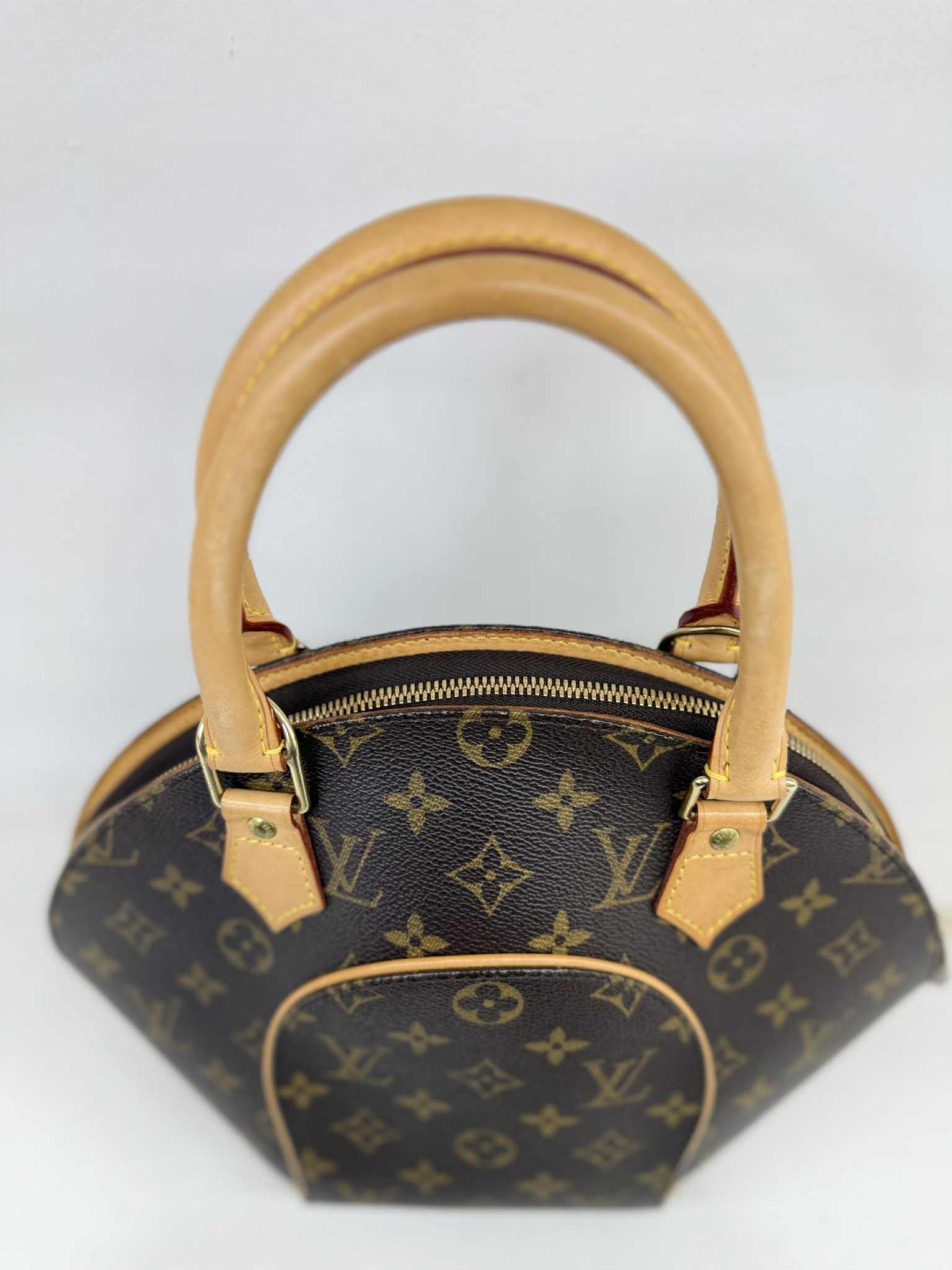 LOUIS VUITTON ELLIPSE PM