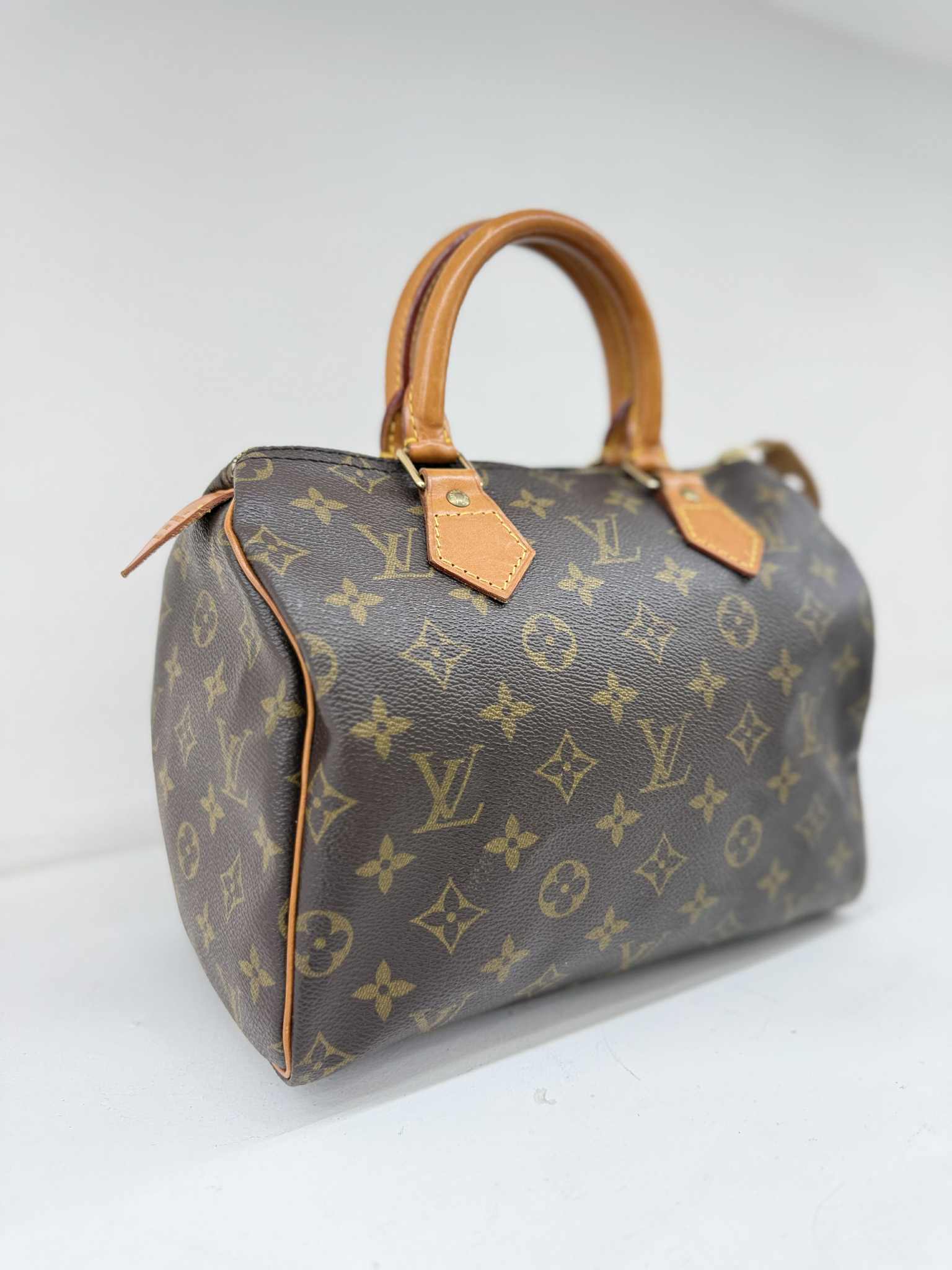Louis Vuitton SPEEDY 25