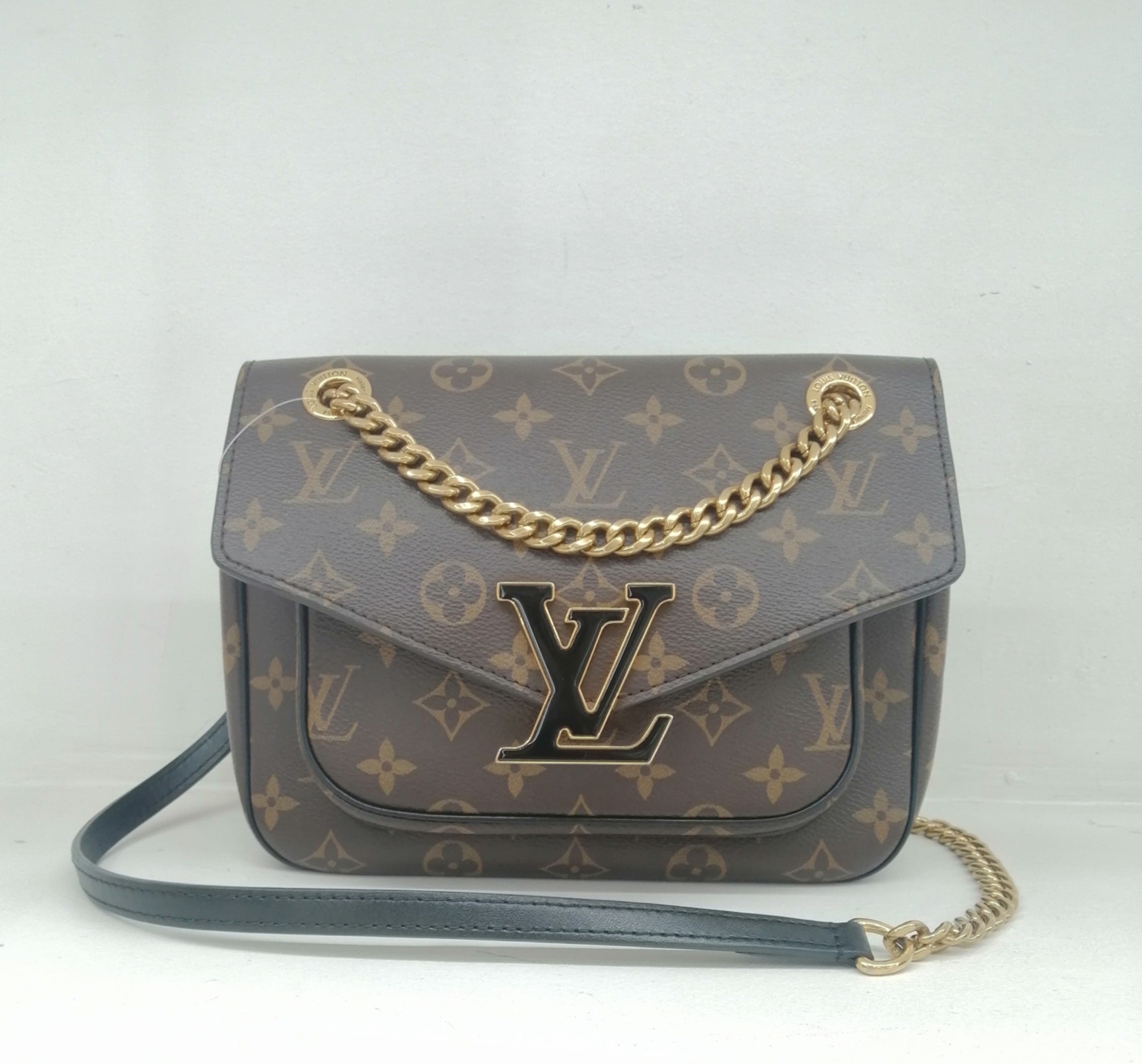 LOUIS VUITTON PASSY