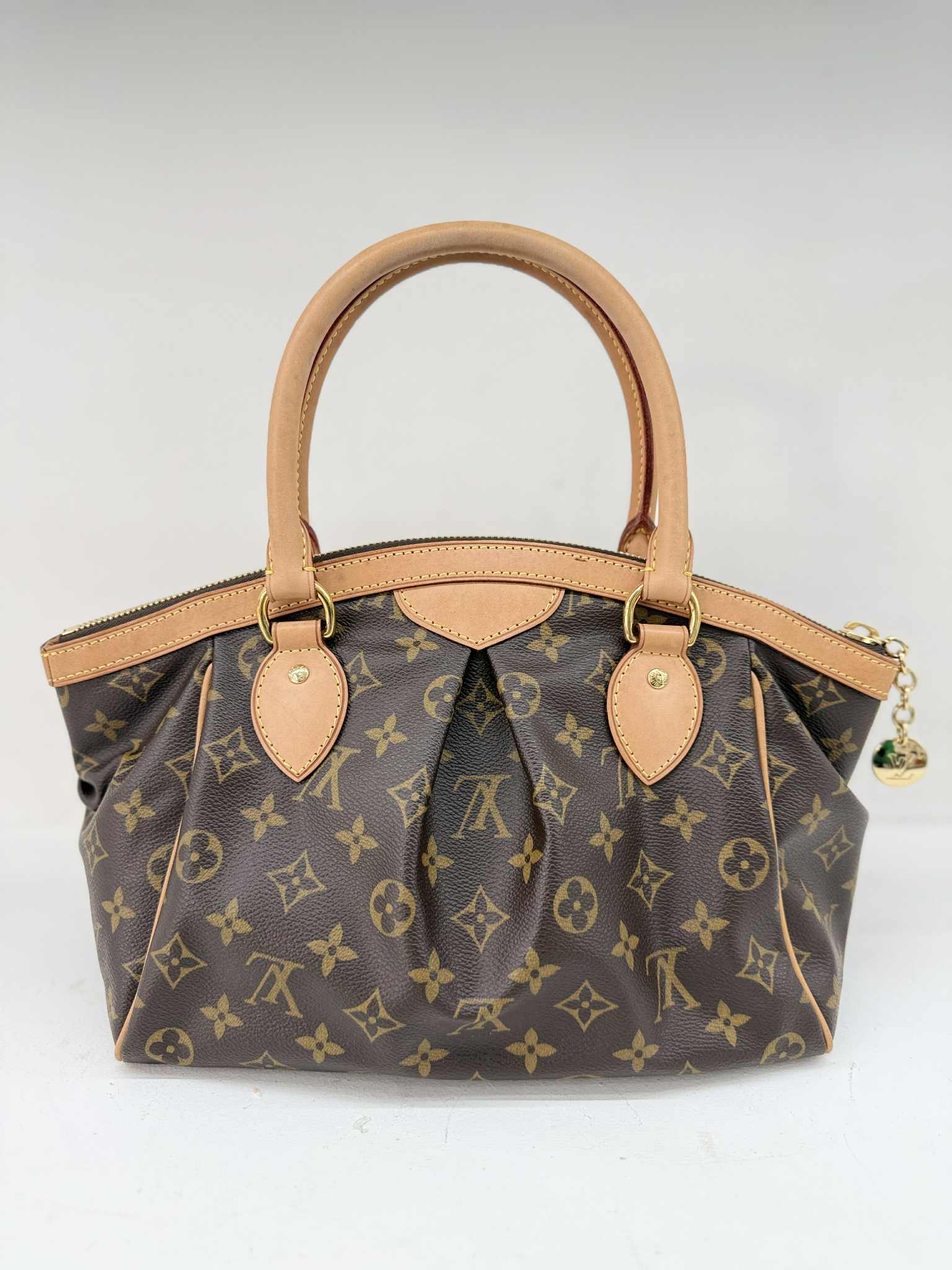 LOUIS VUITTOM TIVOLI PM