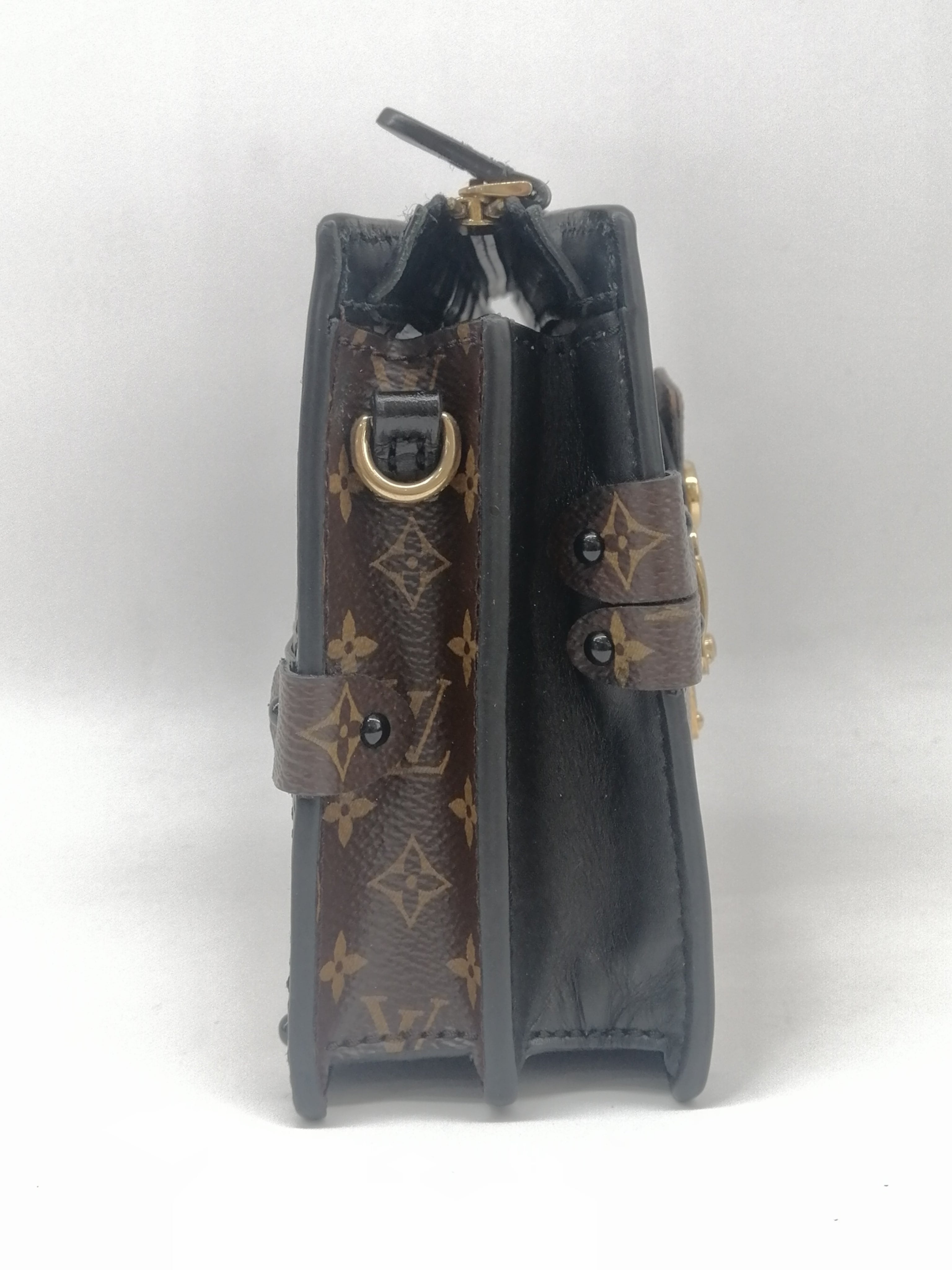 LOUIS VUITTON TRUNK CLUTCH REVERSE