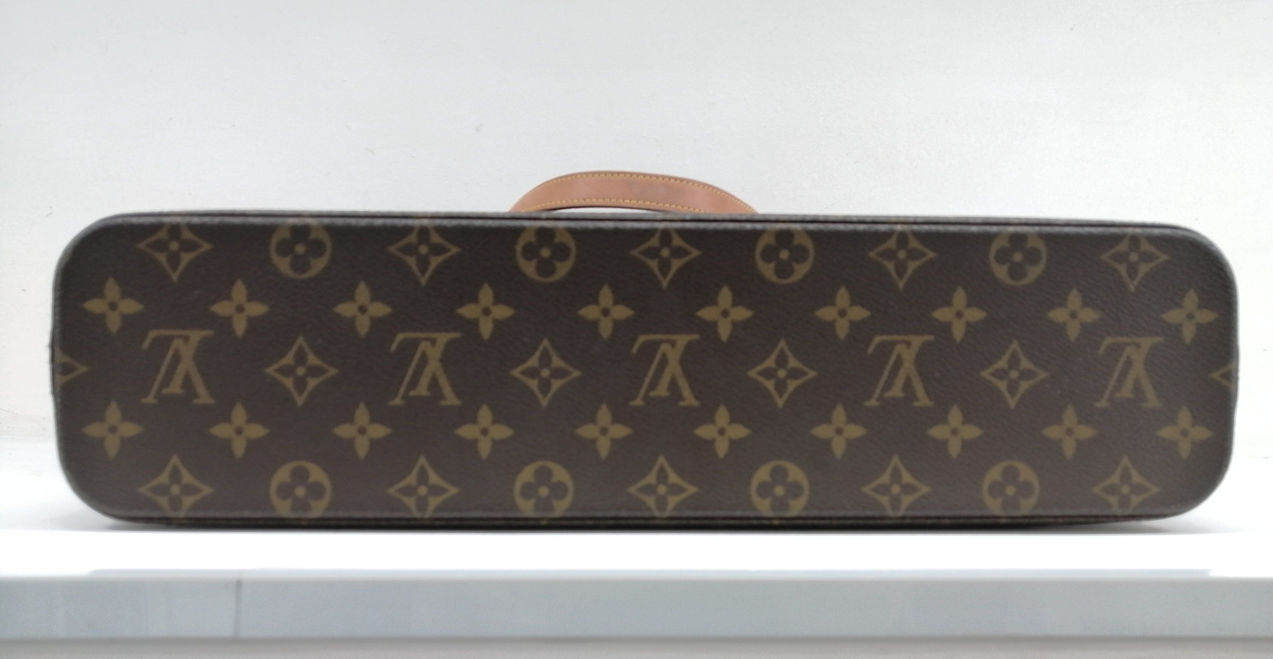 LOUIS VUITTON LUCO TOTE