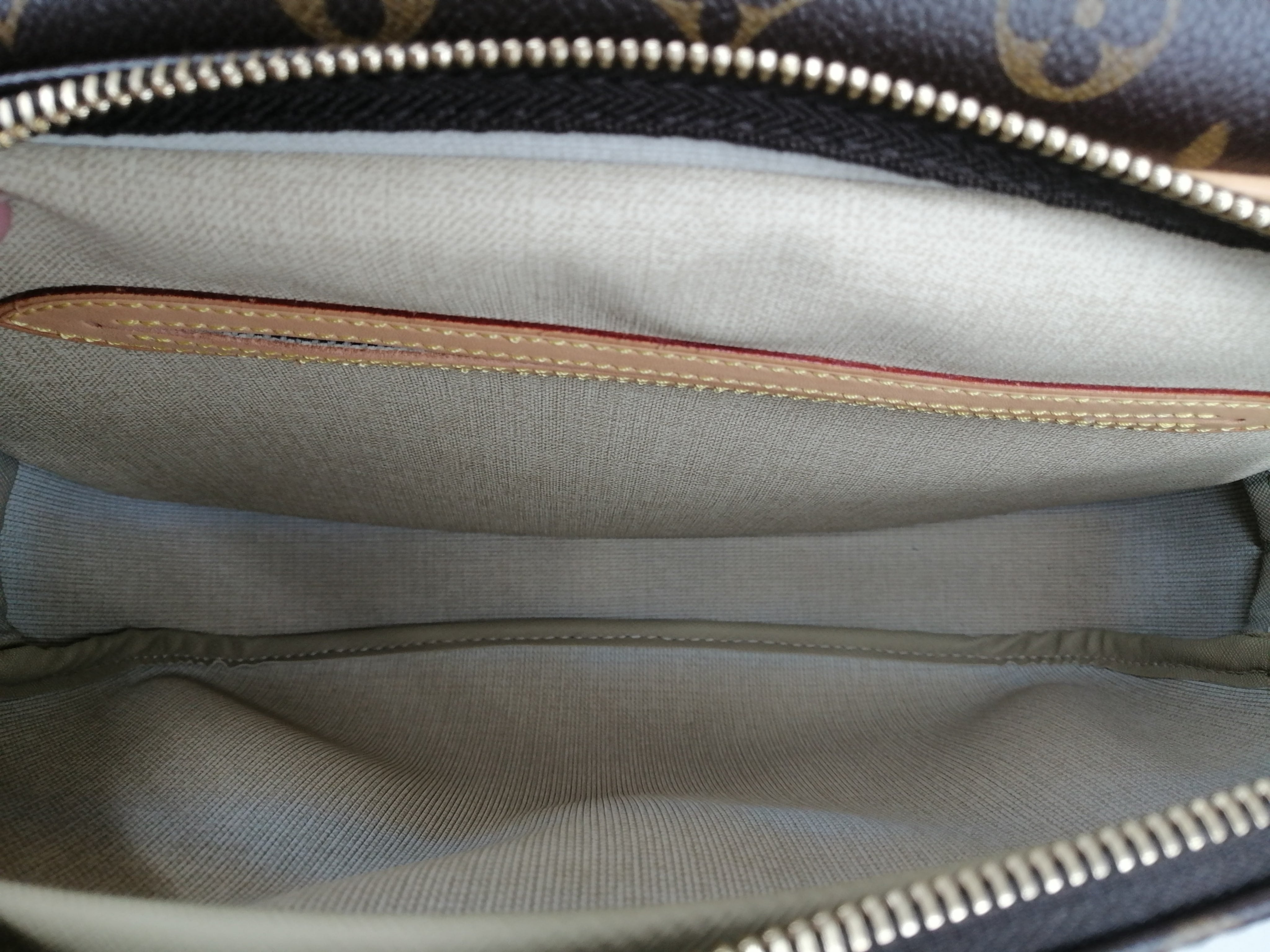 LOUIS VUITTON REPORTER PM