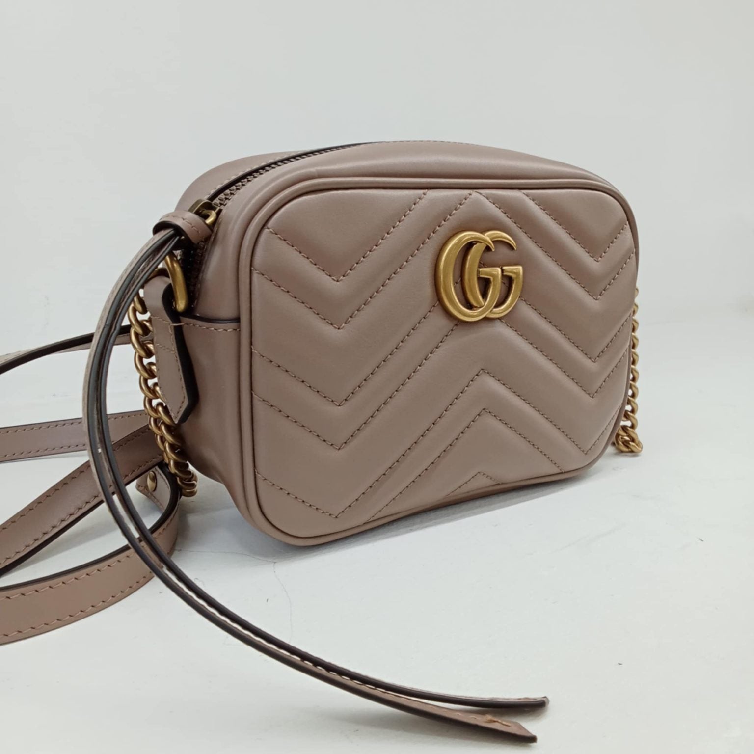 Gucci Mini camera bag GG Marmont