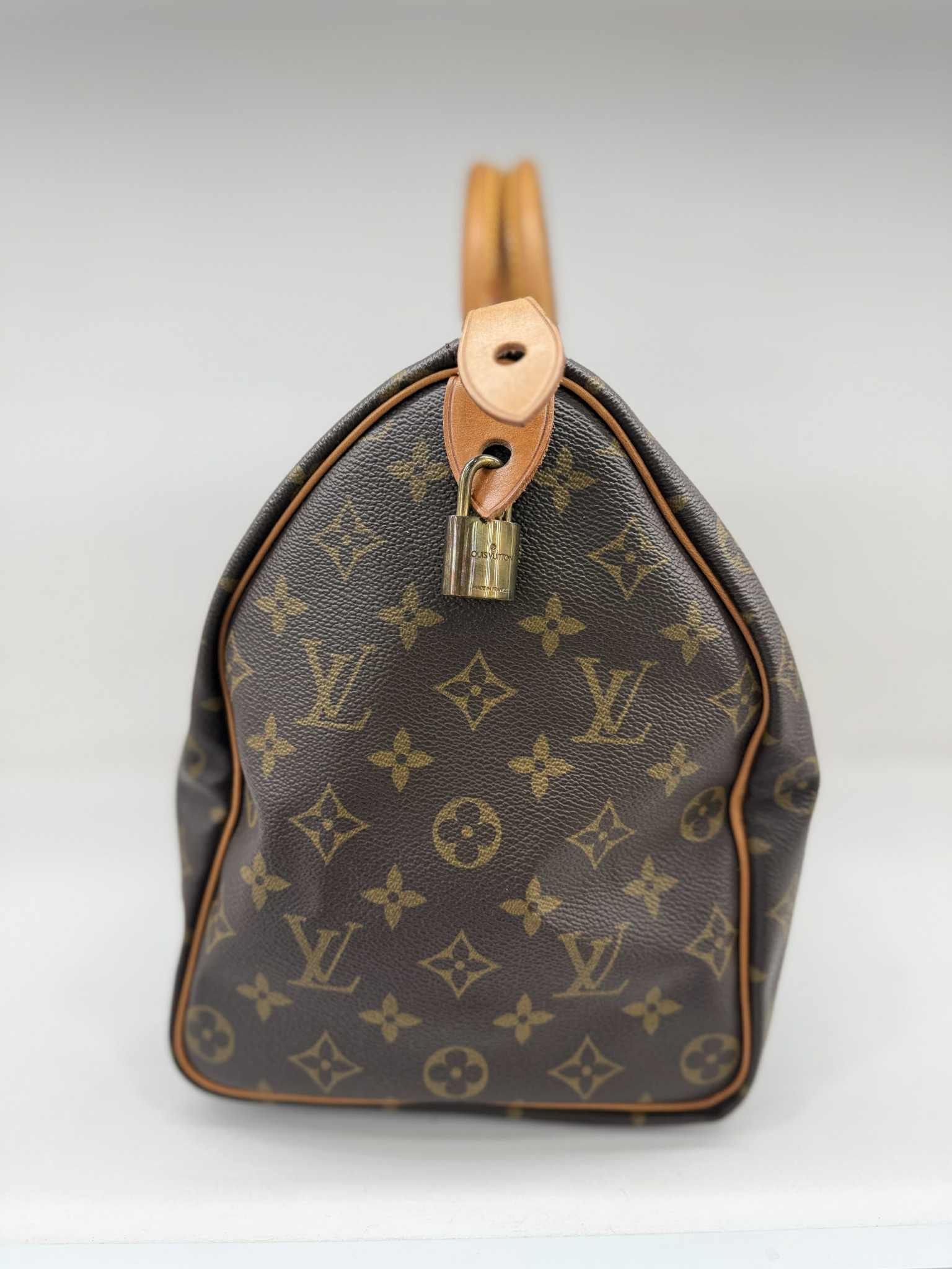 Louis Vuitton SPEEDY 35