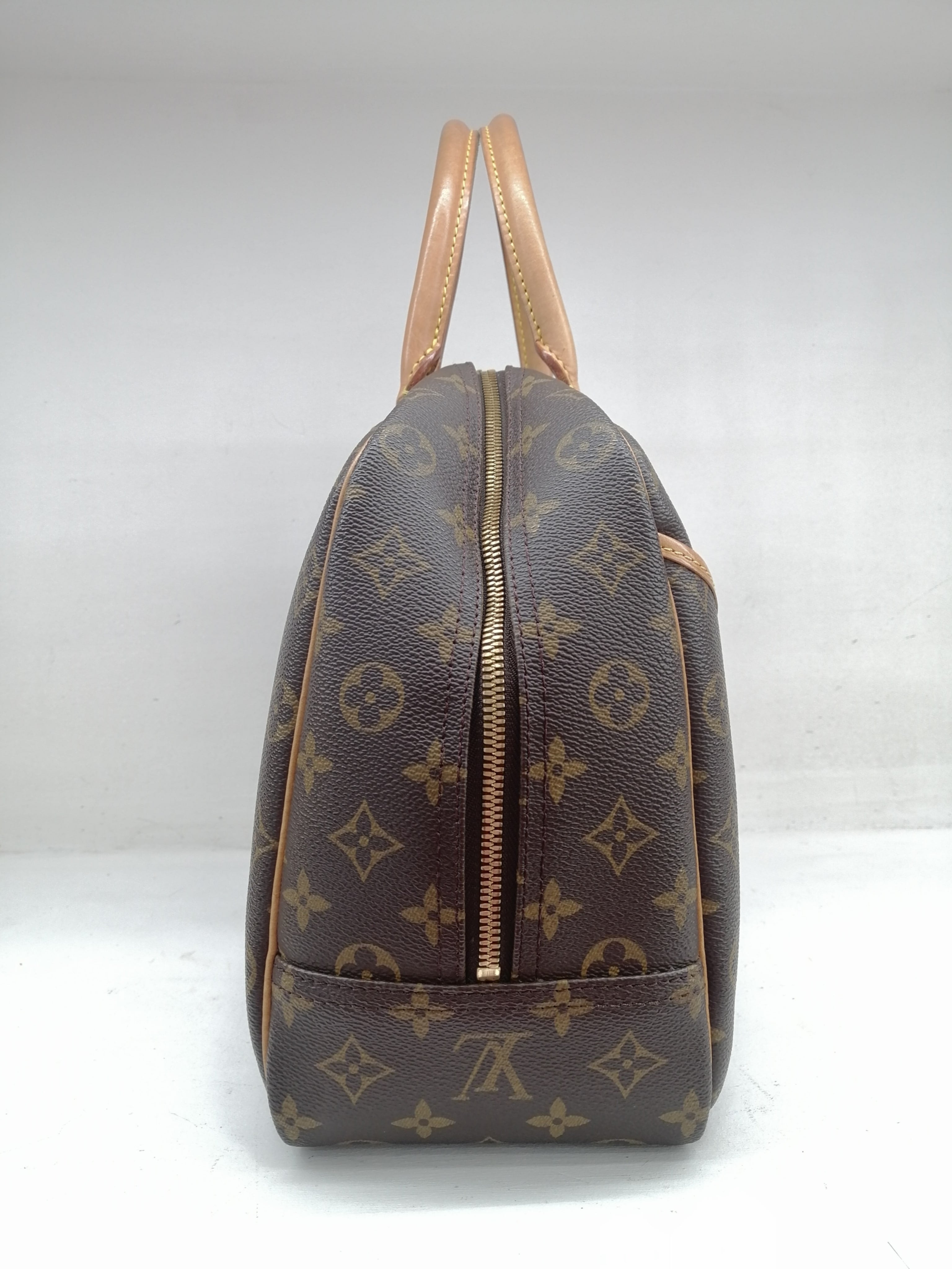 LOUIS VUITTON DEAUVILLE