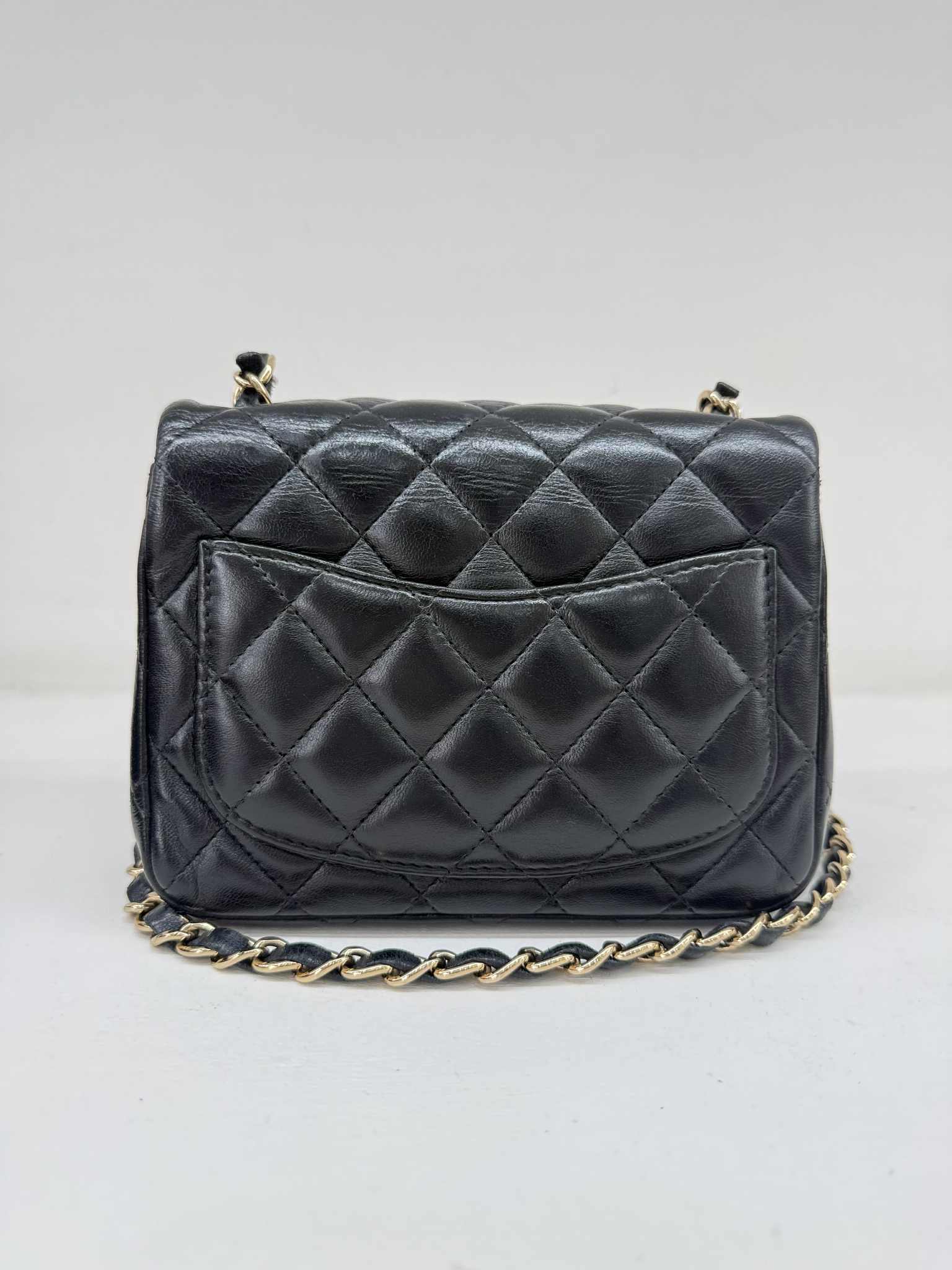 CHANEL TIMELESS MINI NERA