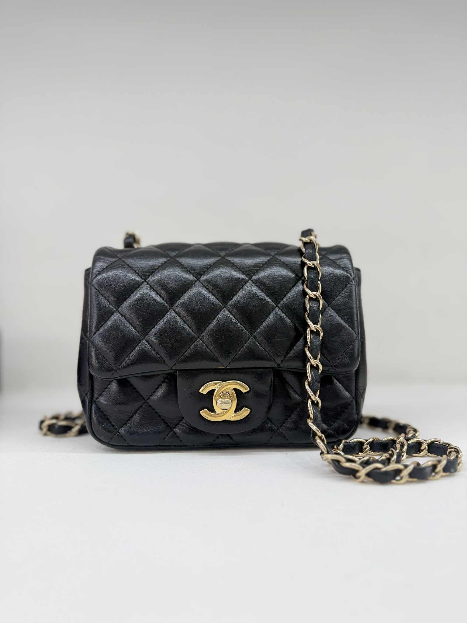 CHANEL TIMELESS MINI NERA