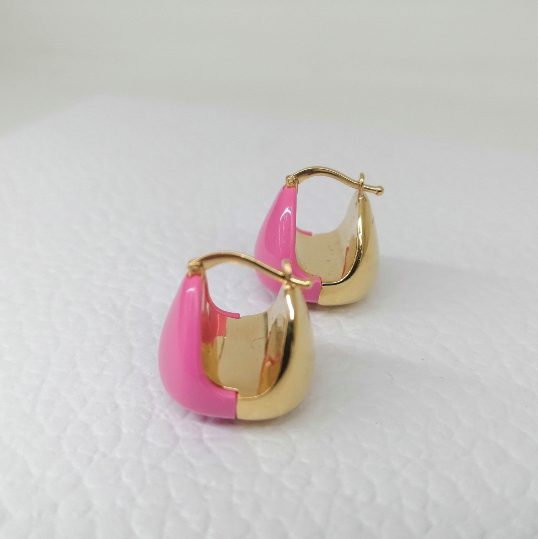 MIU MIU ORECCHINI IN METALLO SMALTATO